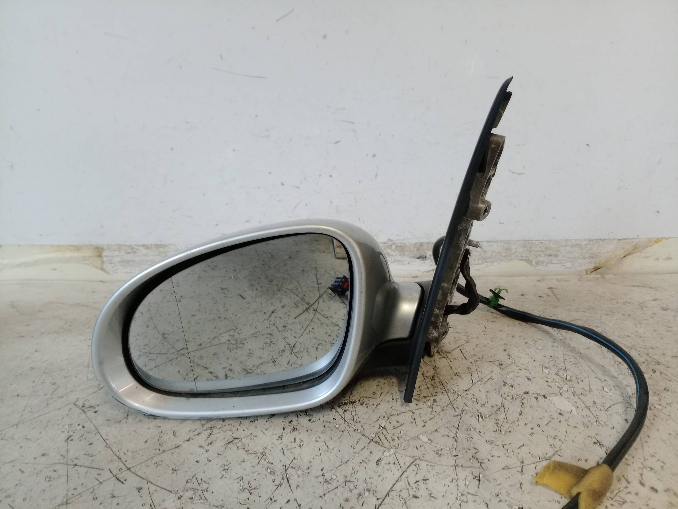 Retrovisore est. regolaz. elettr. sx.