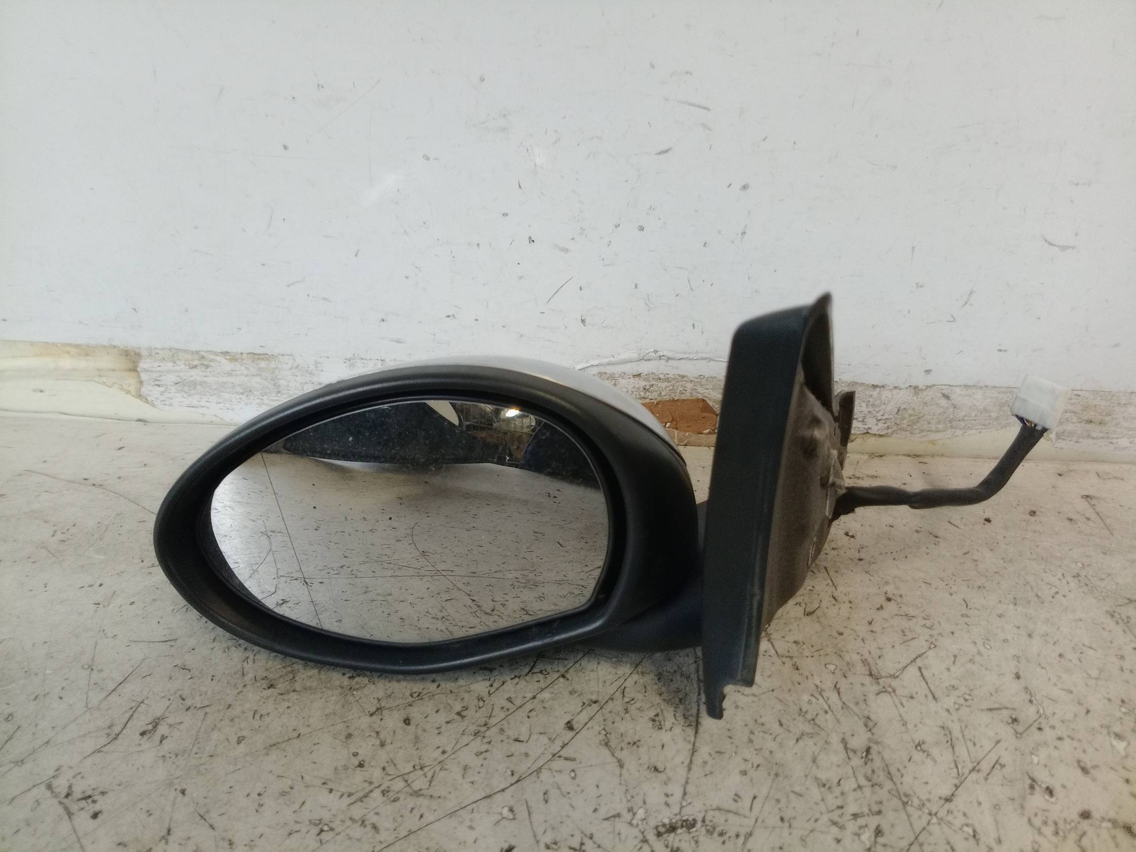 Retrovisore est. regolaz. elettr. sx.