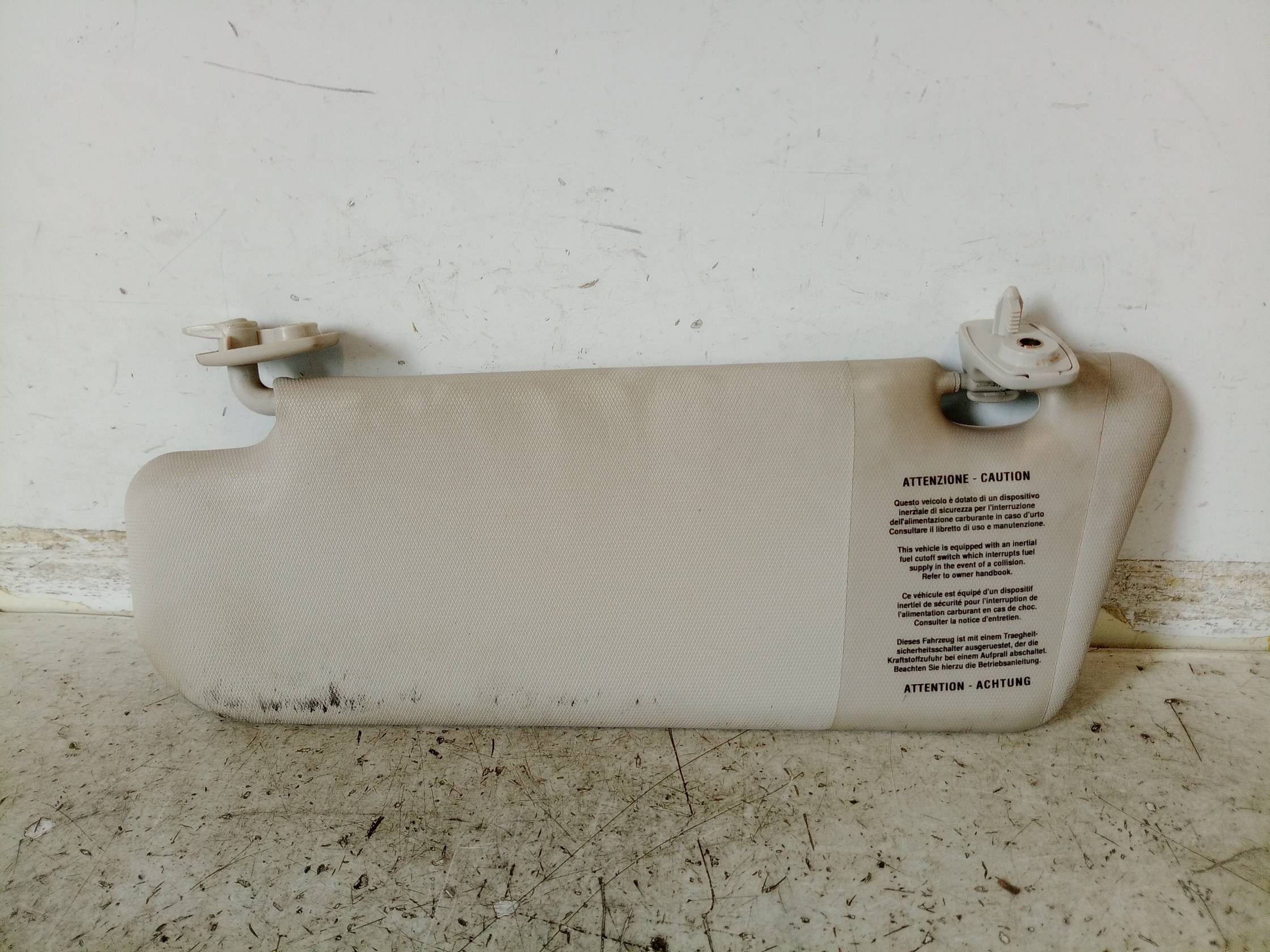 Aletta parasole parabrezza sx.