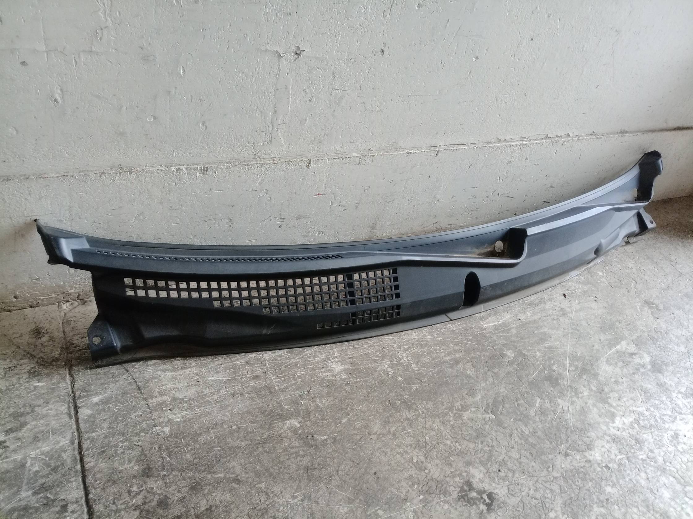 Griglia centr. sottoparabrezza