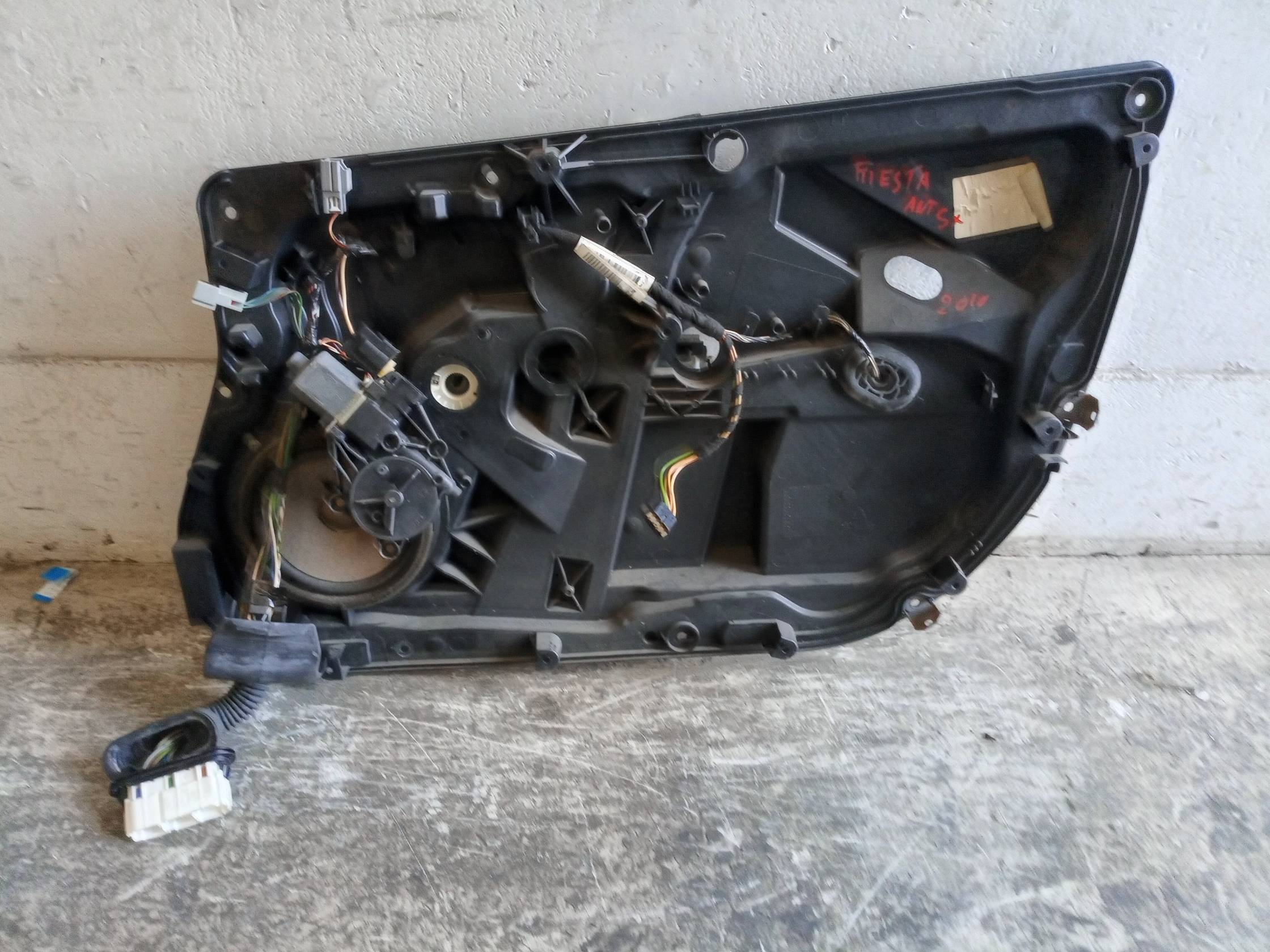 Alzacristallo elettr. porta ant. dx. Alzacristallo elettr. porta ant. dx.