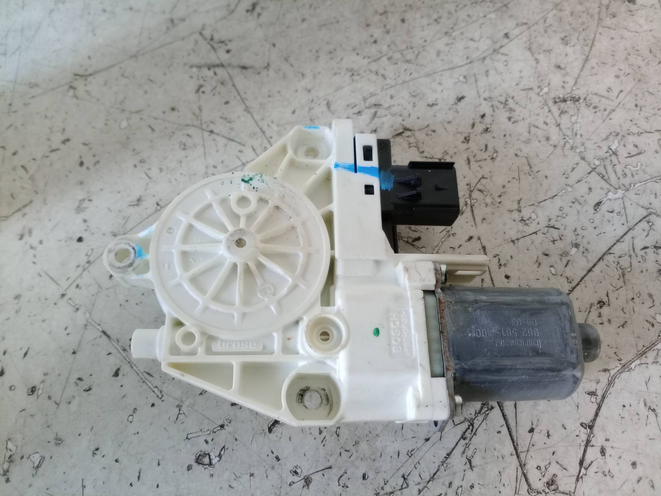 Motorino alzacristallo porta ant. sx.