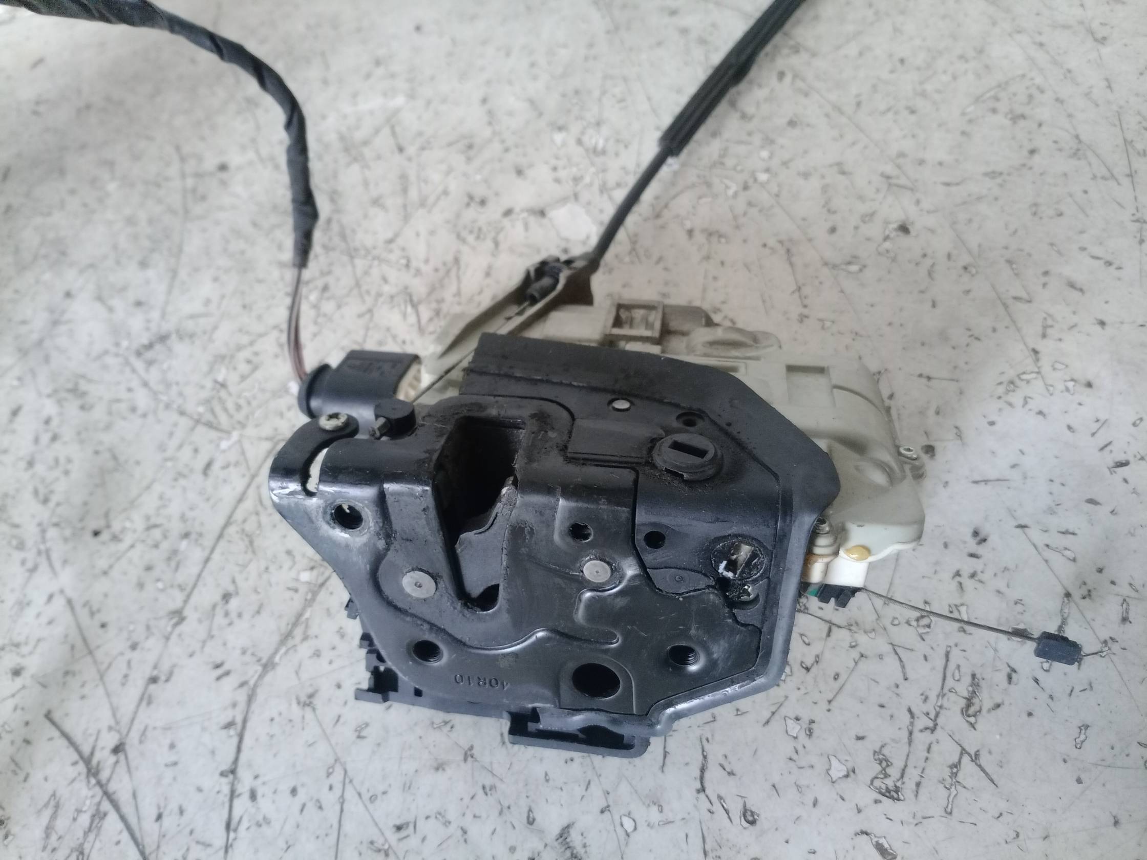 Serratura porta post. dx.