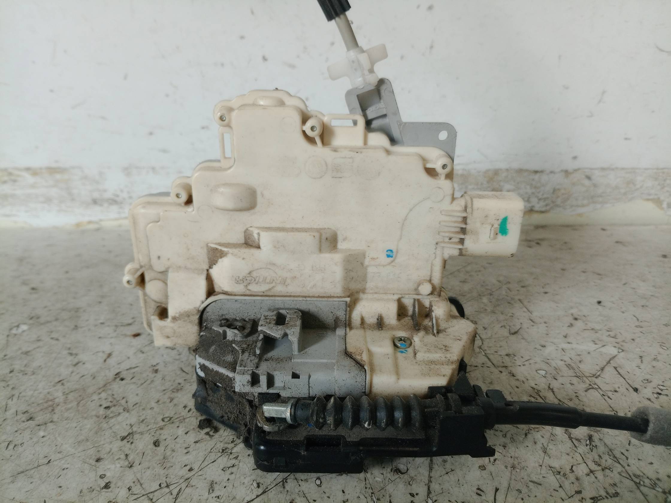 Serratura porta ant. dx.