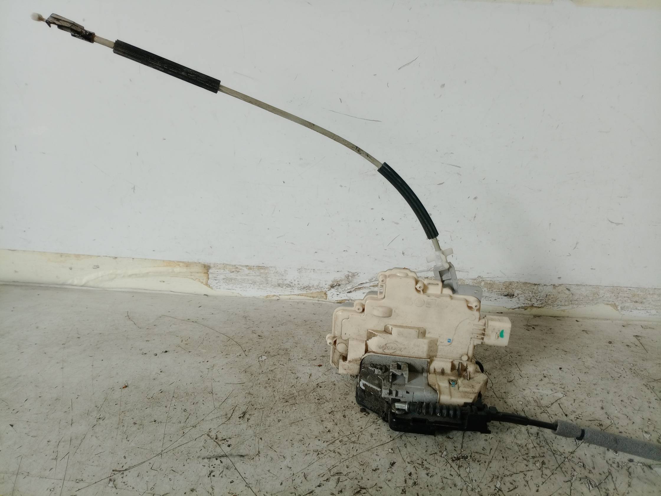 Serratura porta ant. dx.