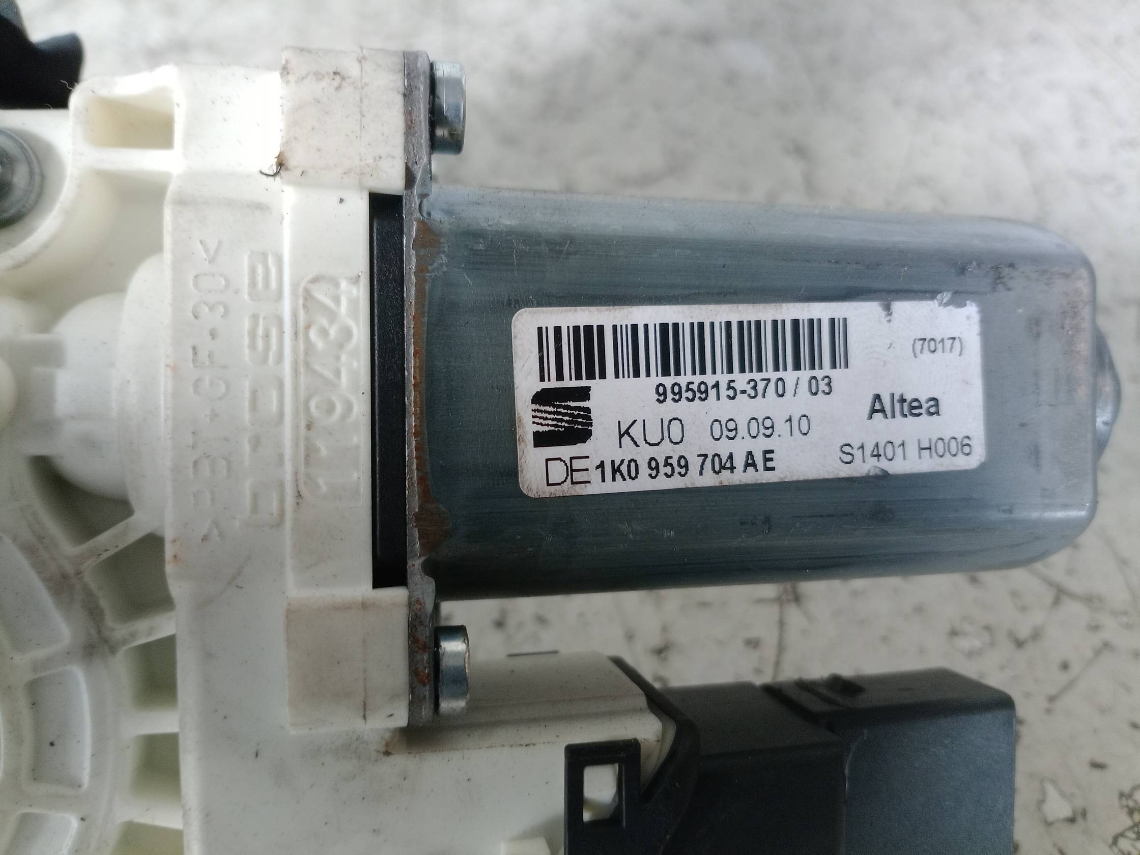 Alzacristallo elettr. porta post. dx.