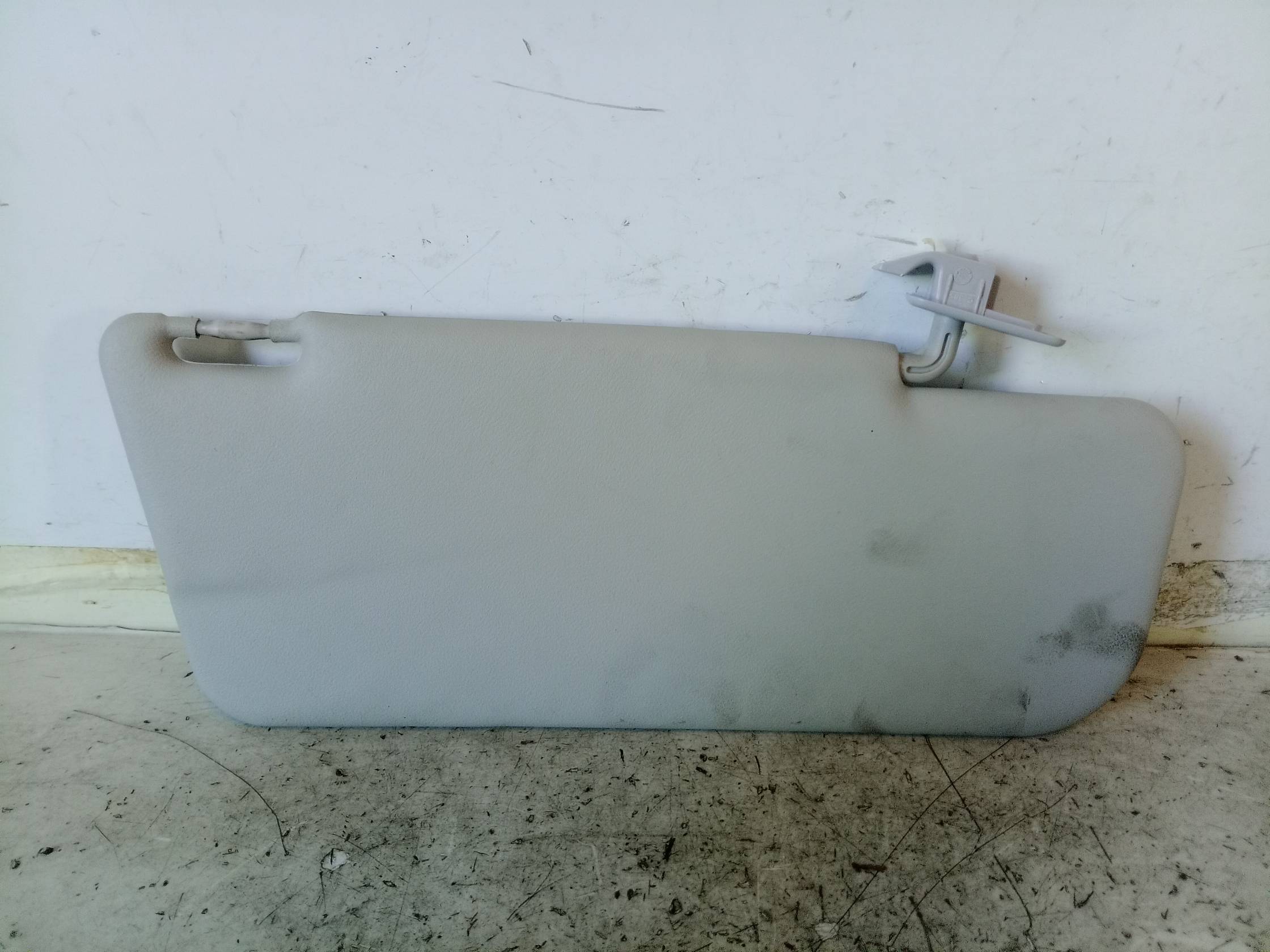 Aletta parasole parabrezza sx.