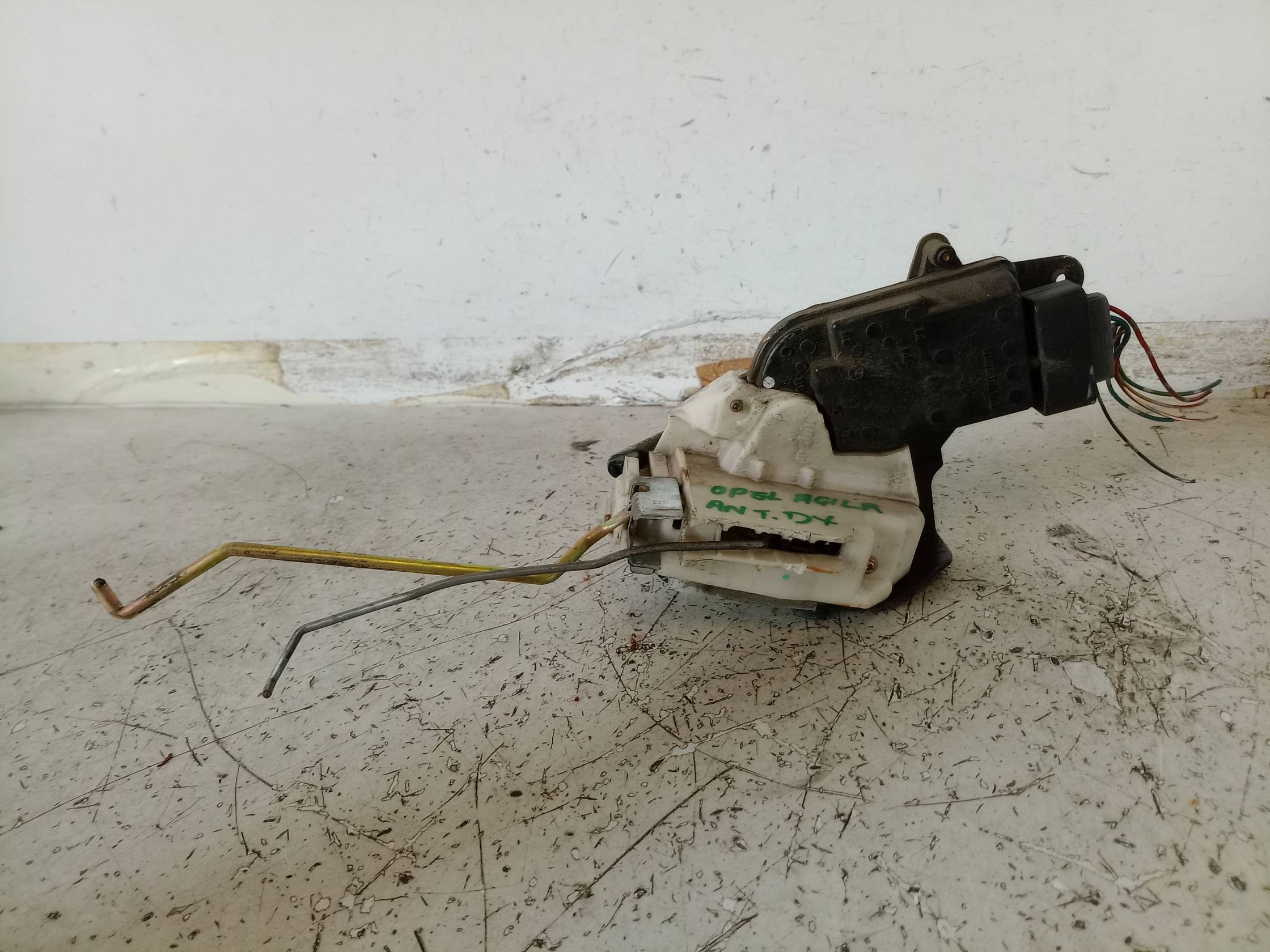 Serratura porta ant. dx.