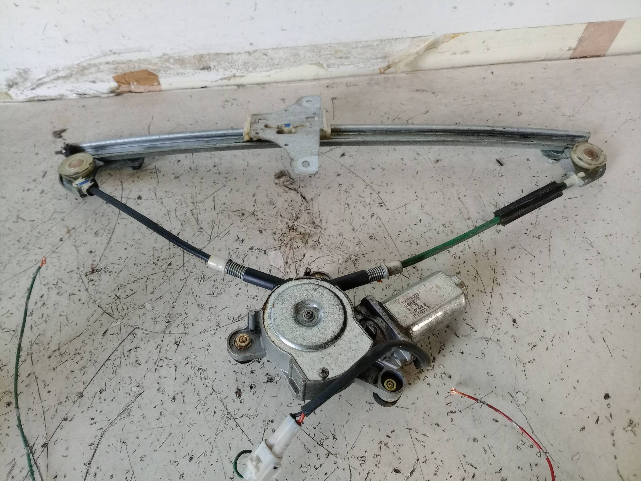 Alzacristallo elettr. porta ant. dx. Alzacristallo elettr. porta ant. dx.