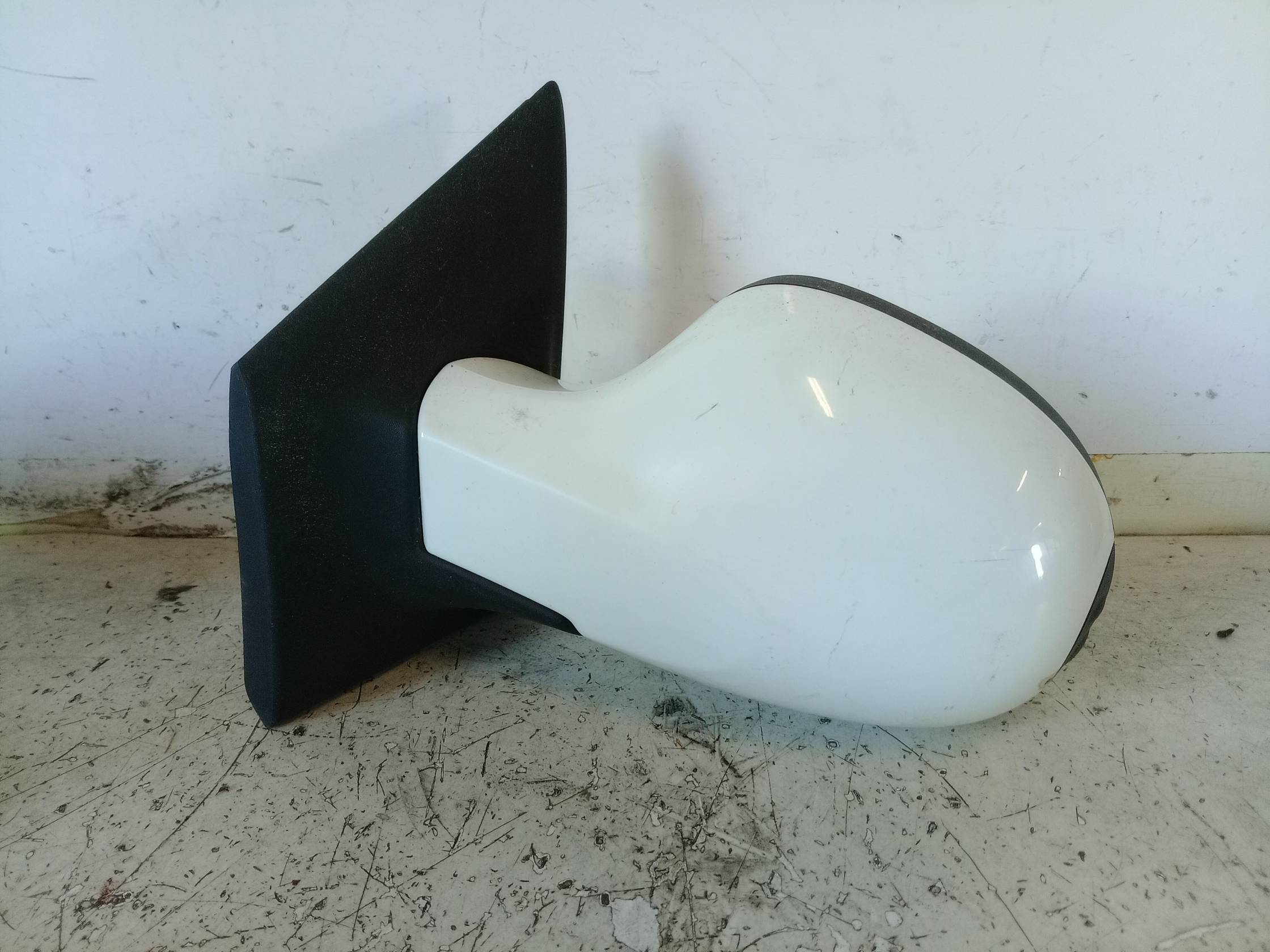 Retrovisore est. regolaz. elettr. sx.