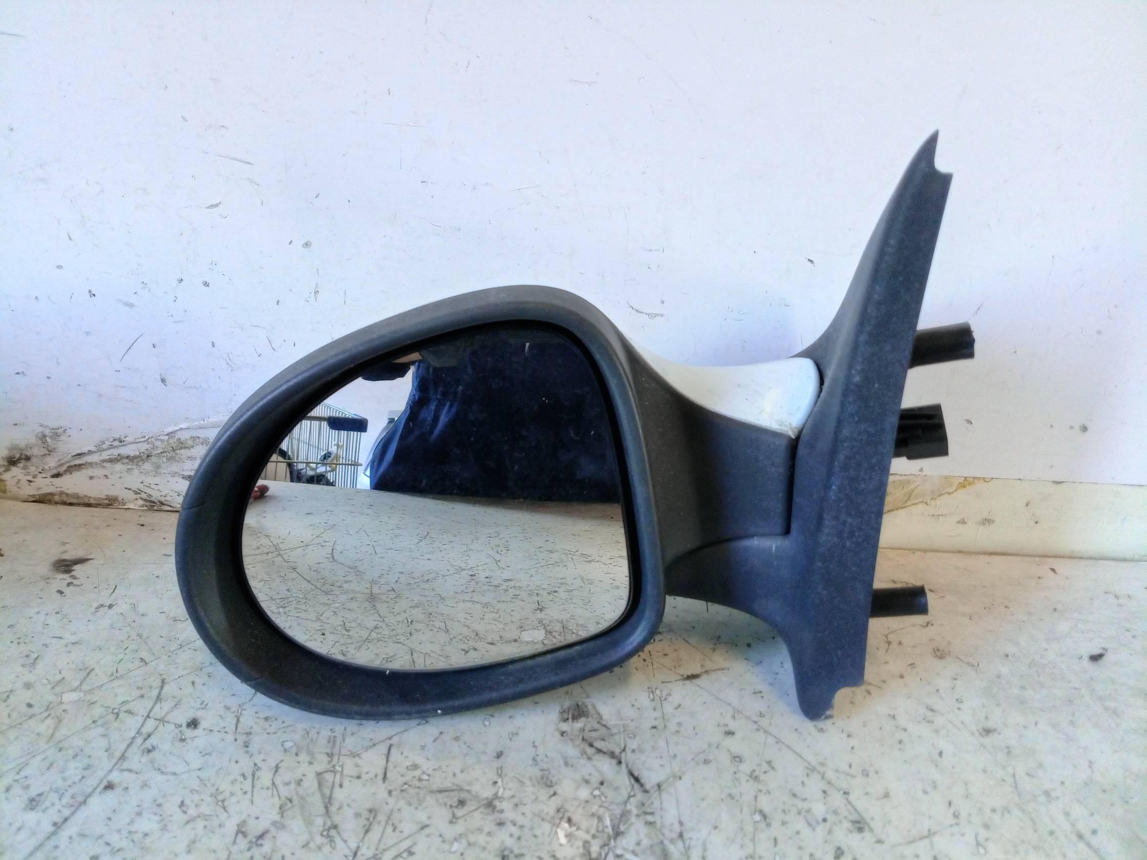 Retrovisore est. regolaz. elettr. sx.