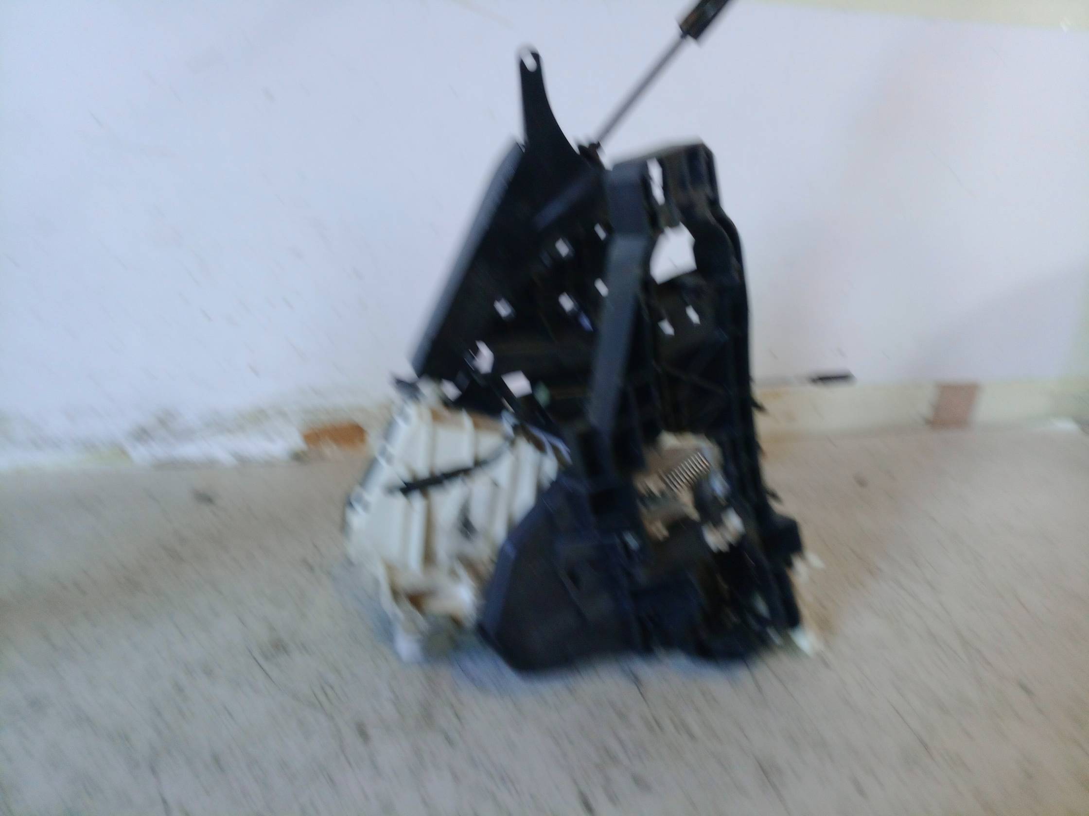 Serratura porta ant. sx.