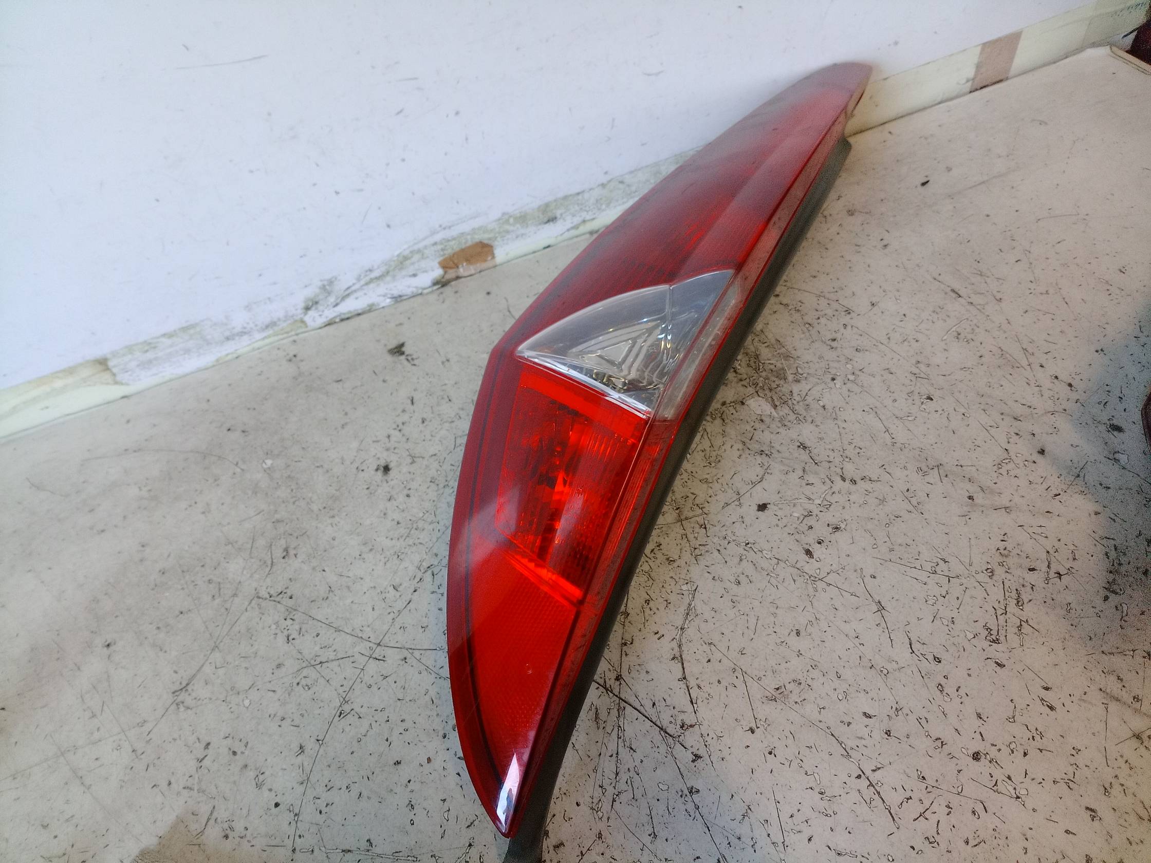 Fanale post. sx. Fanale post. sx.