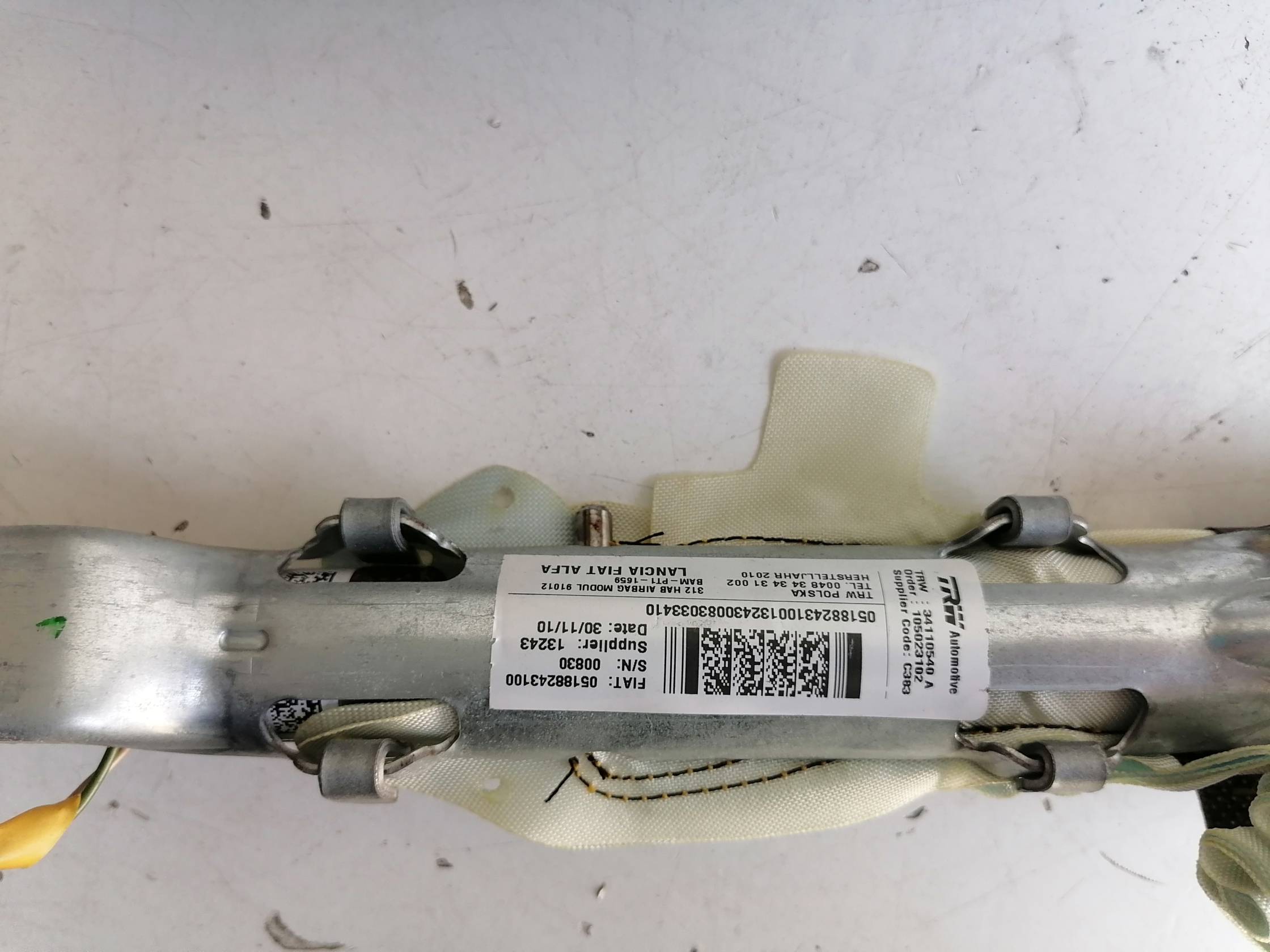 Dispositivo airbag a tendina dx.