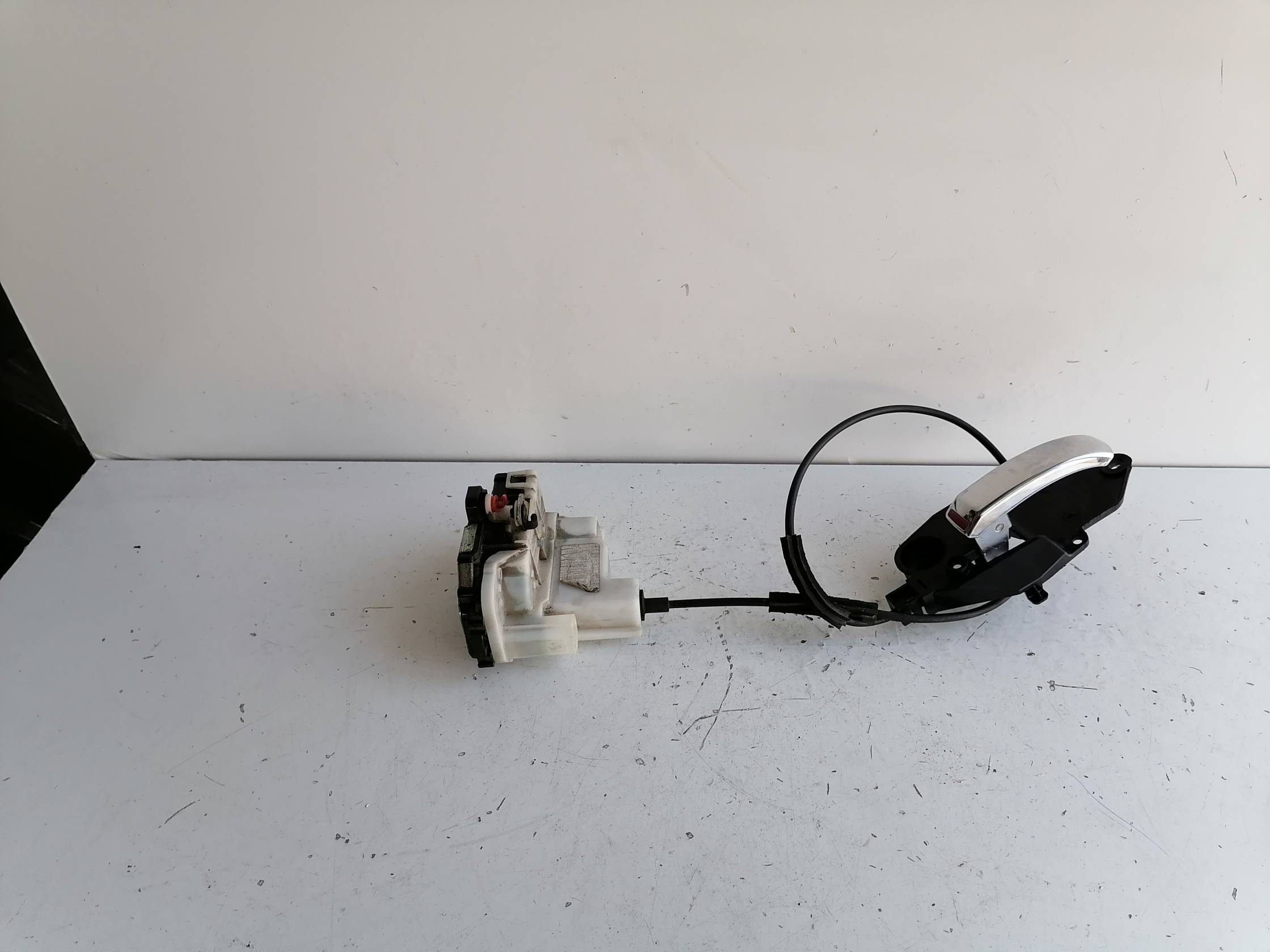 Serratura porta ant. dx.