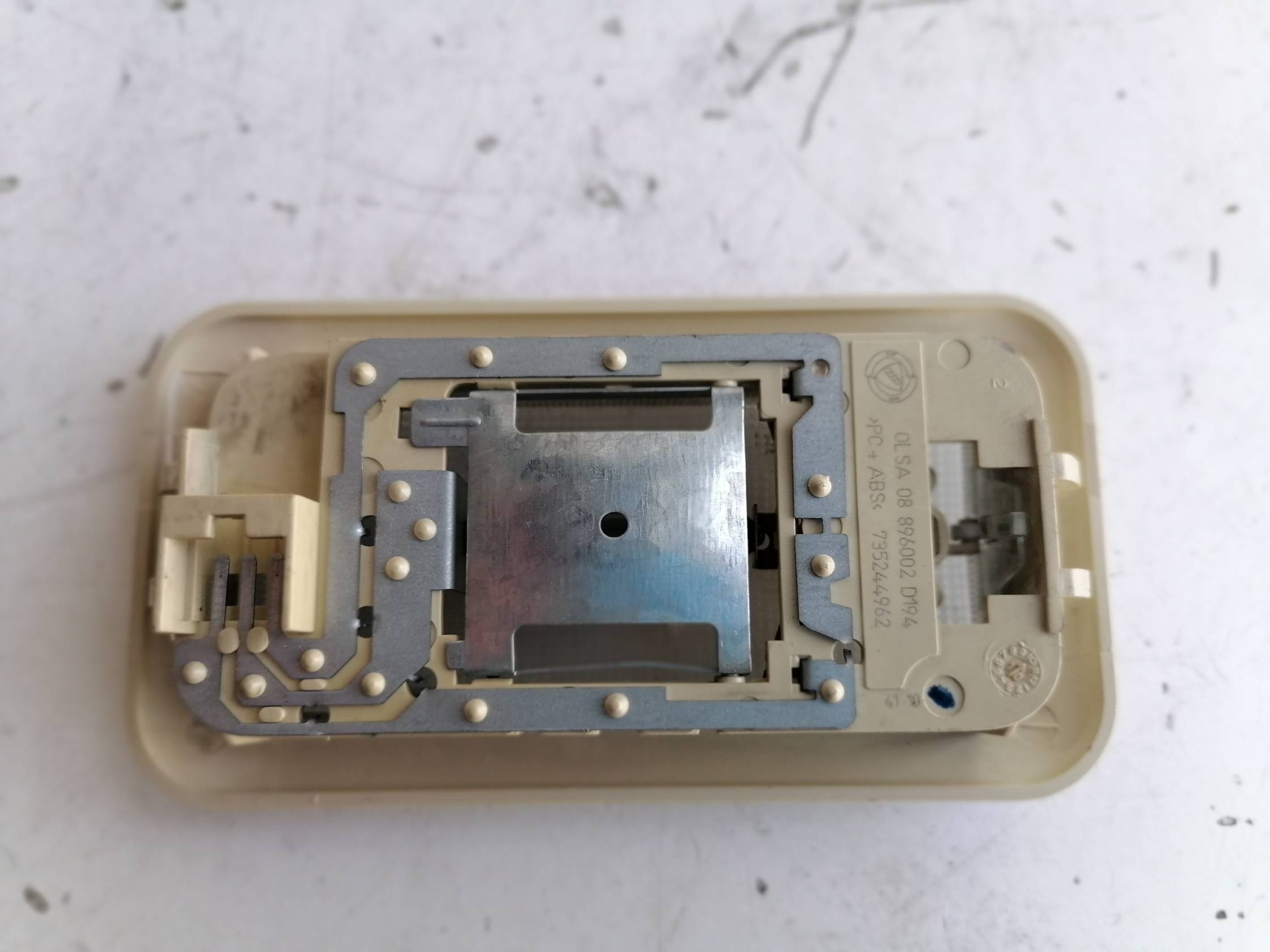 Luce cortesia ant. tetto