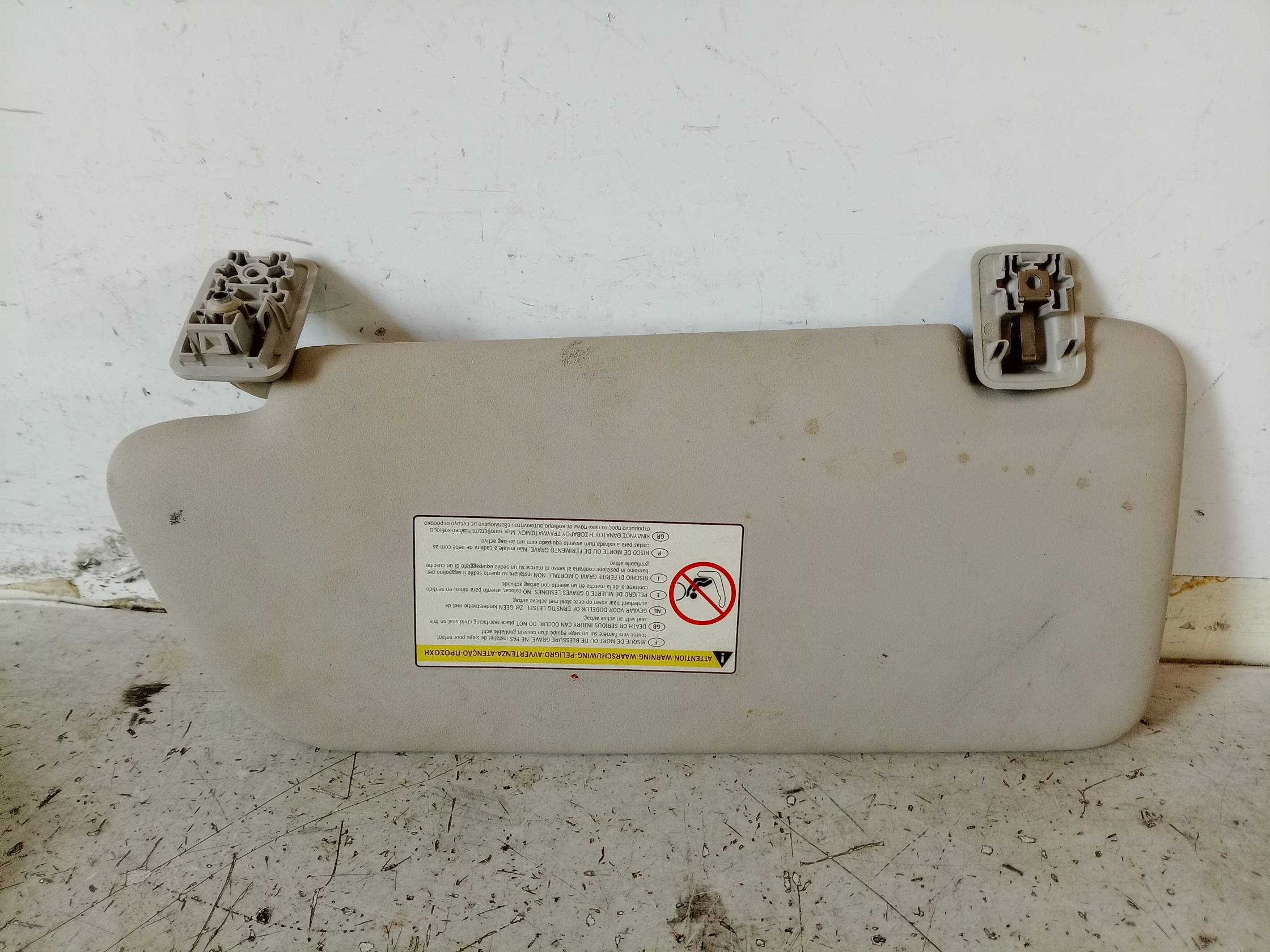 Aletta parasole parabrezza