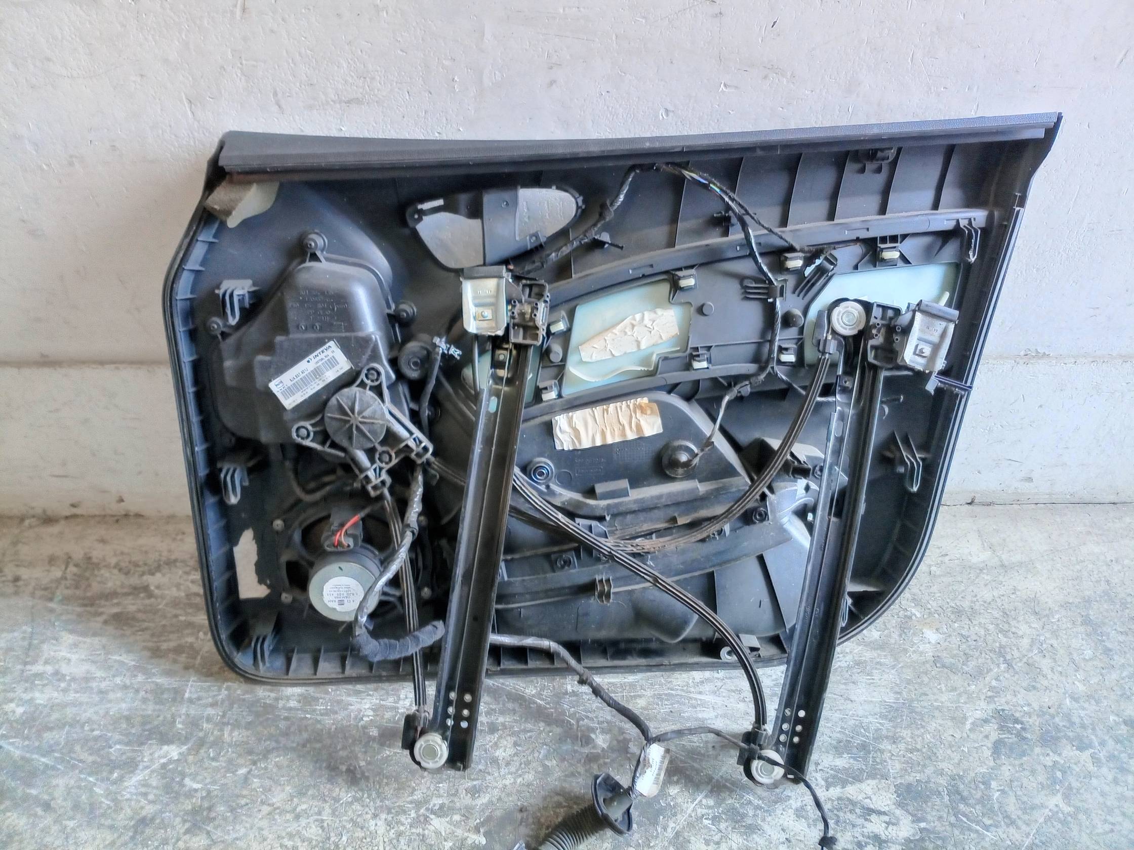 Alzacristallo elettr. porta ant. sx.