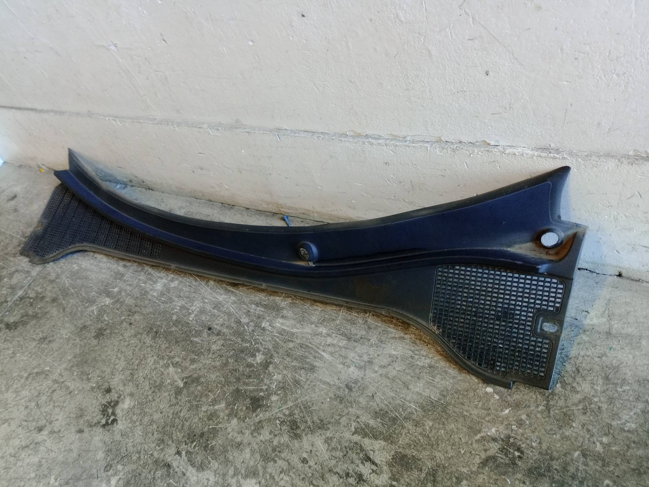 Griglia centr. sottoparabrezza