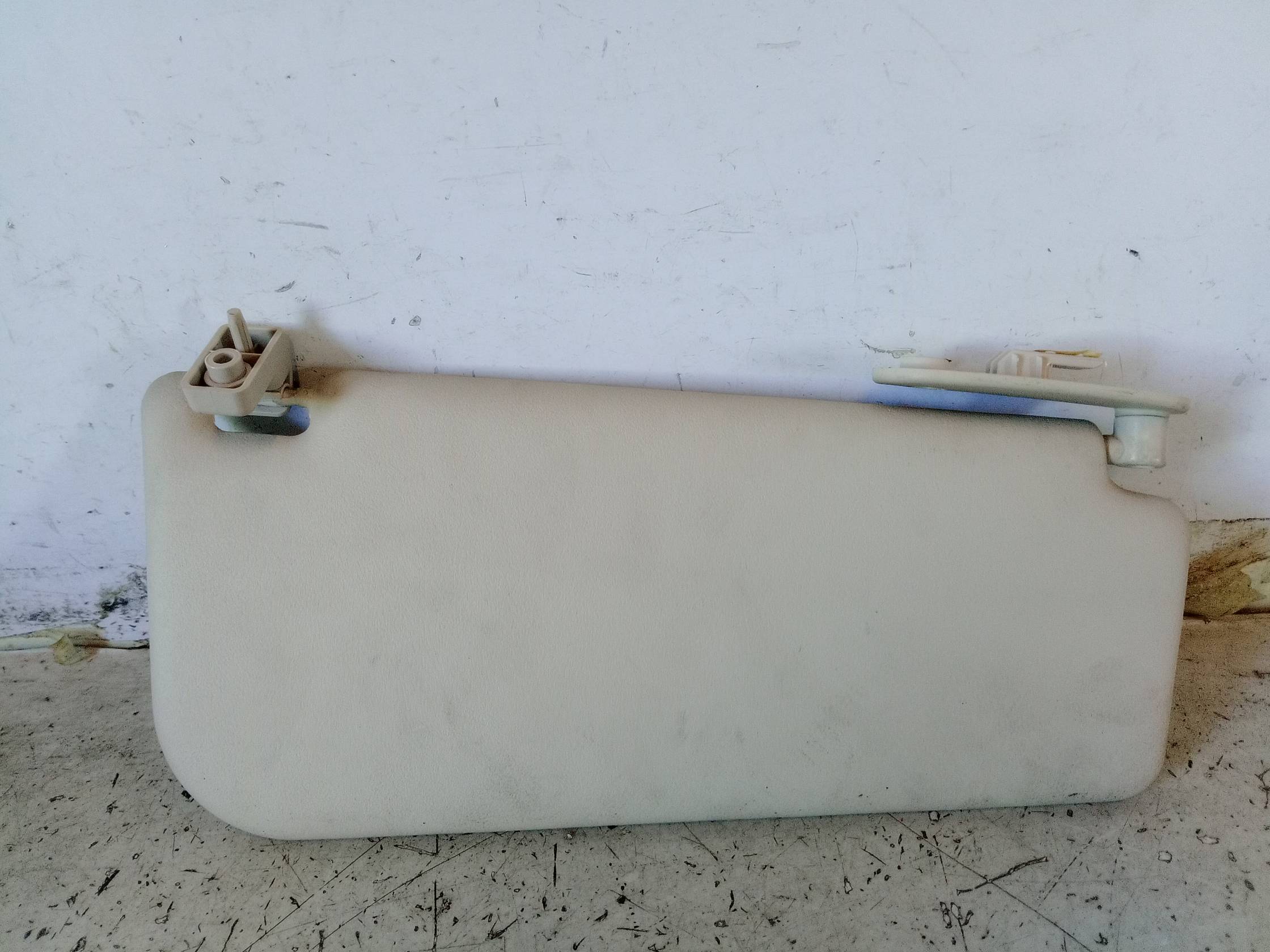 Aletta parasole parabrezza sx.