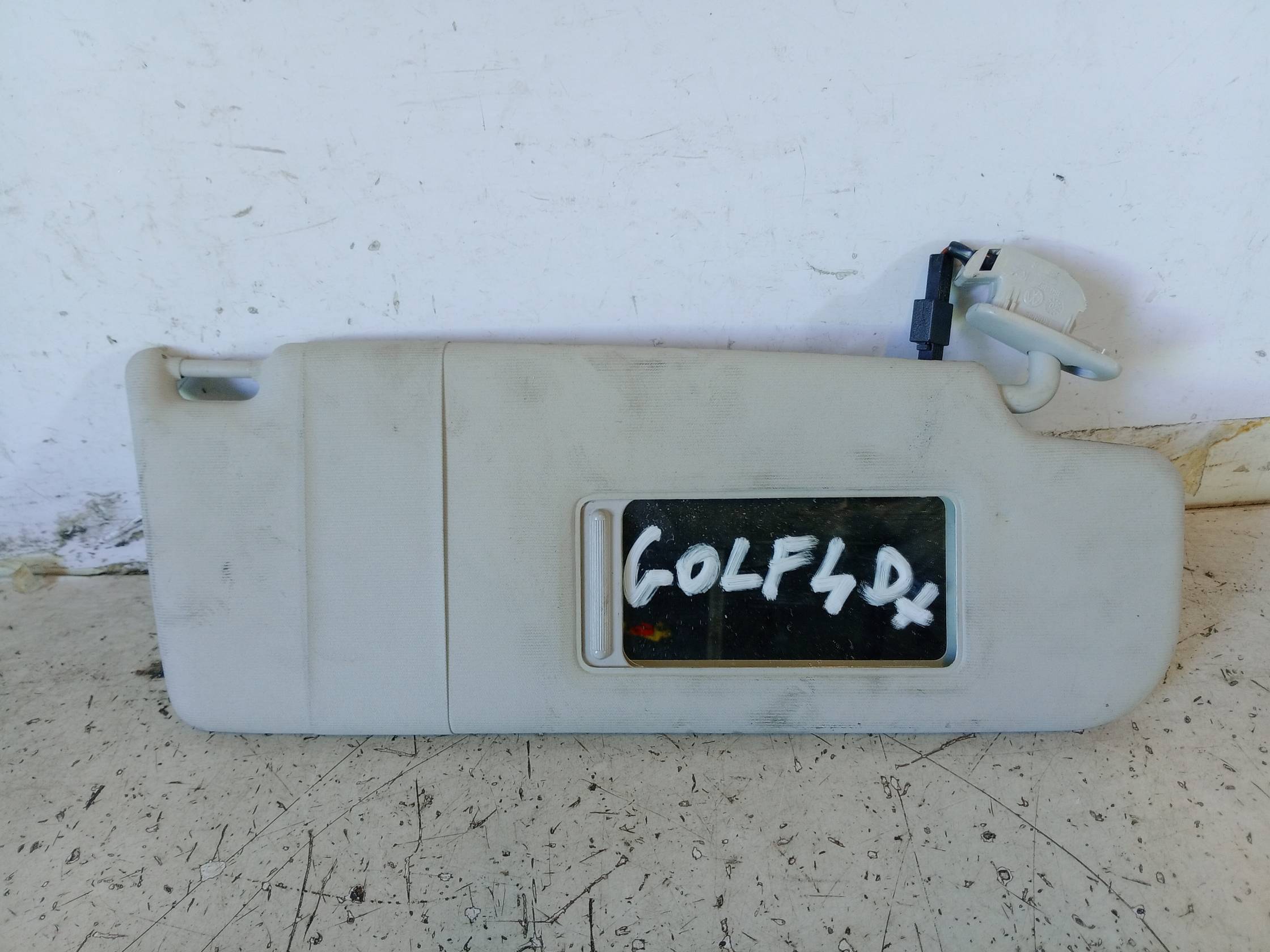 Aletta parasole parabrezza dx.