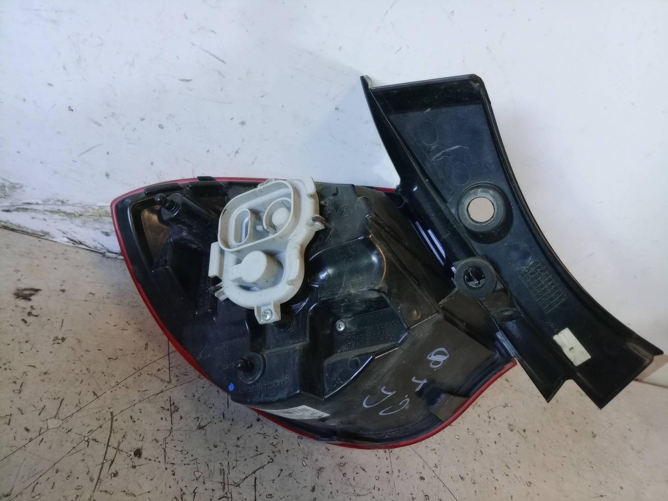 Fanale post. parte est. dx.