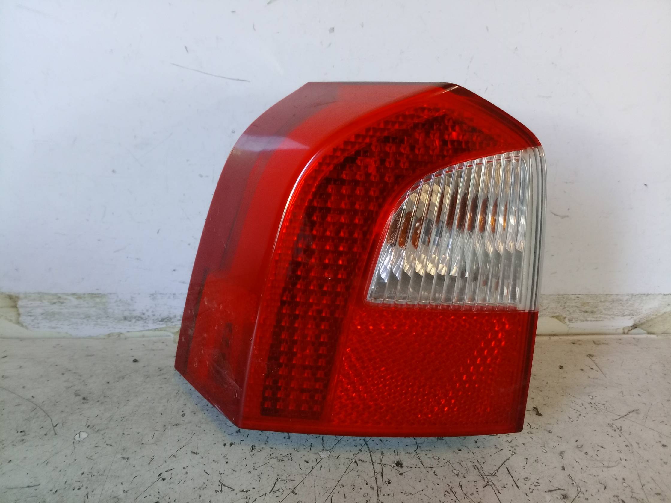 Fanale post. parte est. sx.