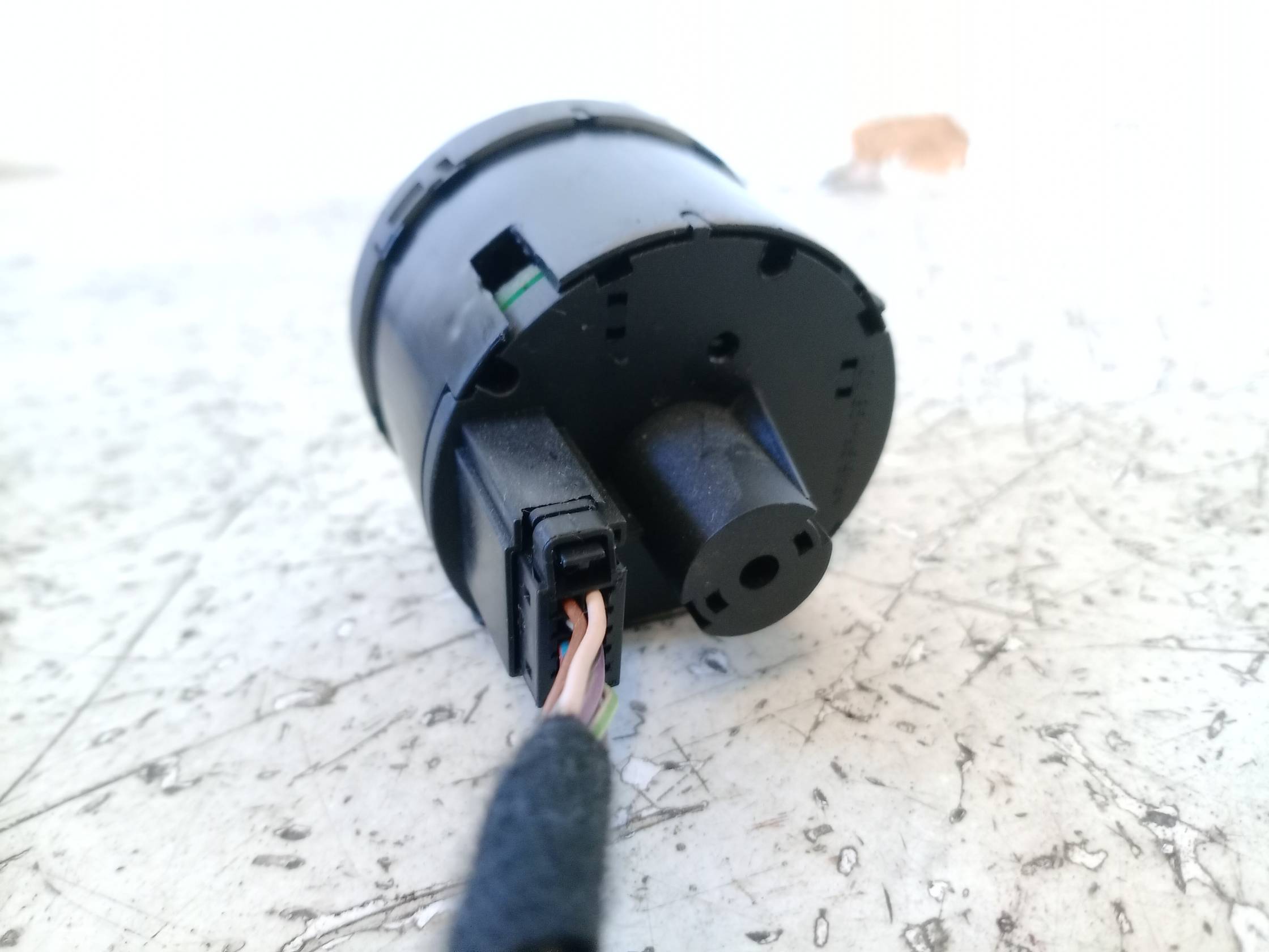 Interruttore blocco comando luci