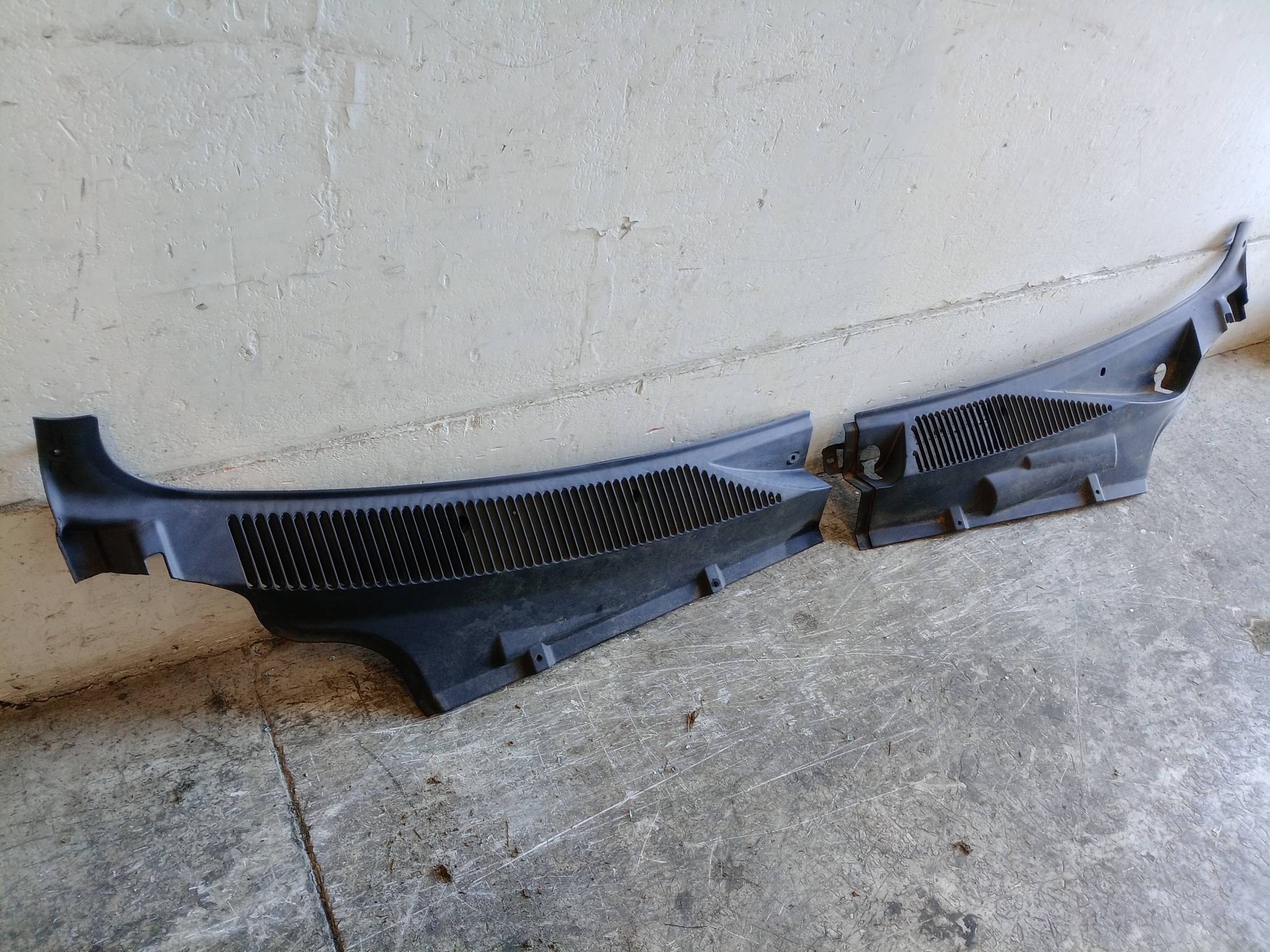 Griglia centr. sottoparabrezza