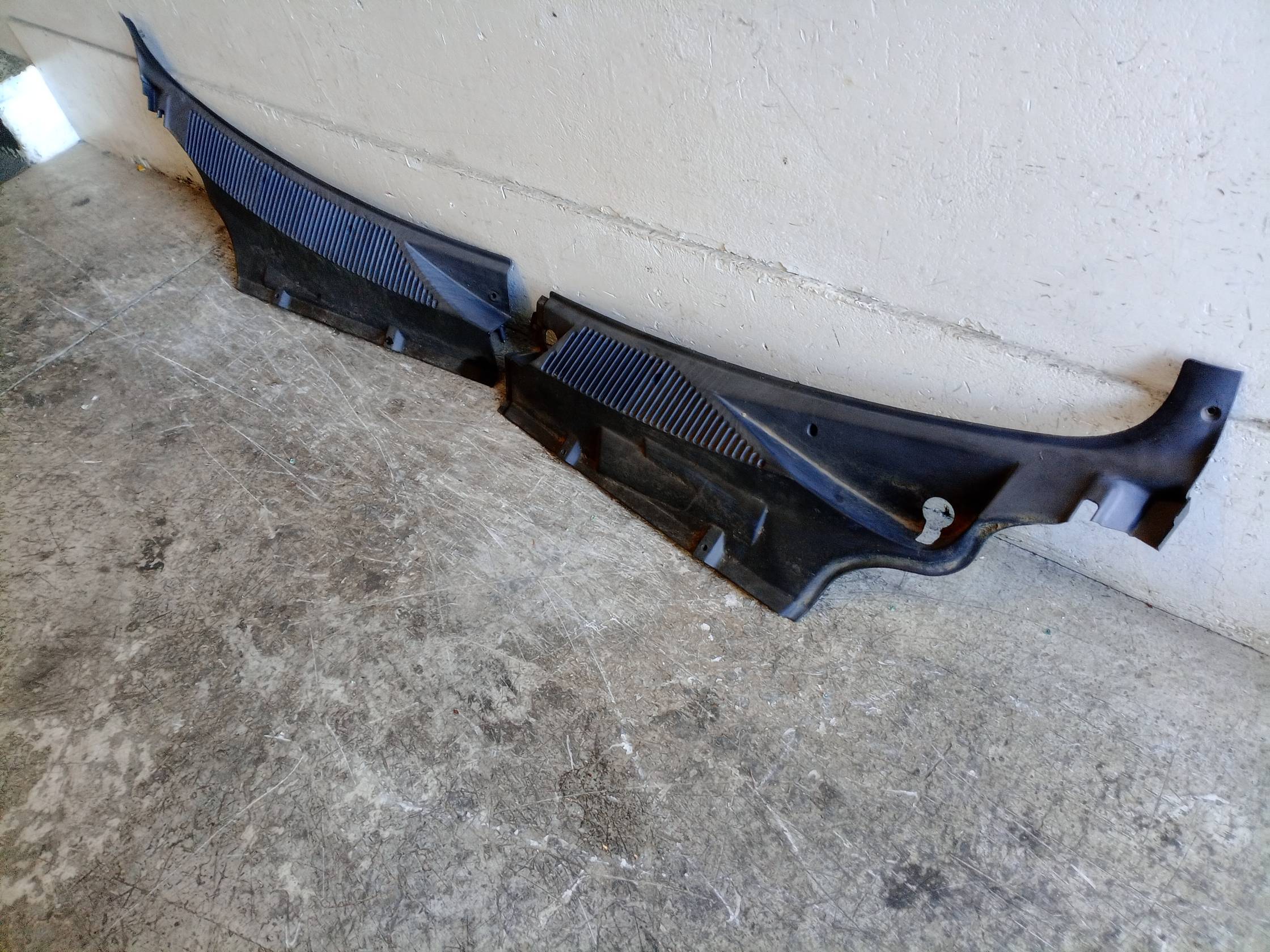 Griglia centr. sottoparabrezza