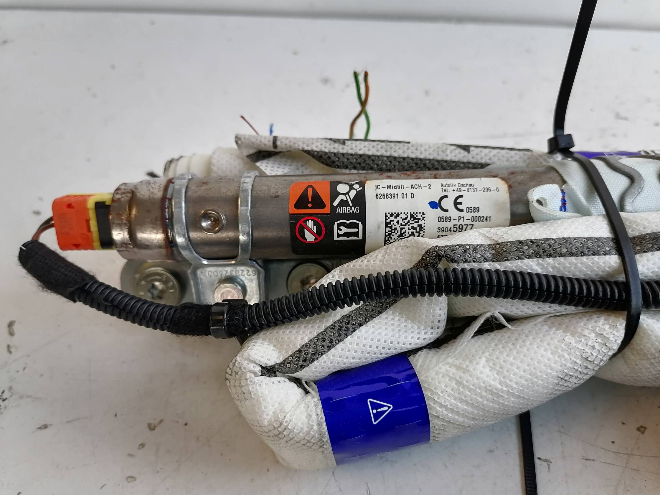 Dispositivo airbag a tendina sx.