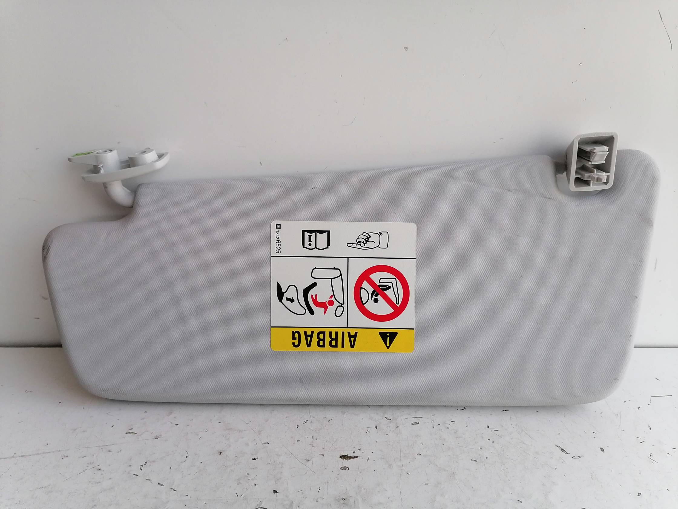 Aletta parasole parabrezza dx.