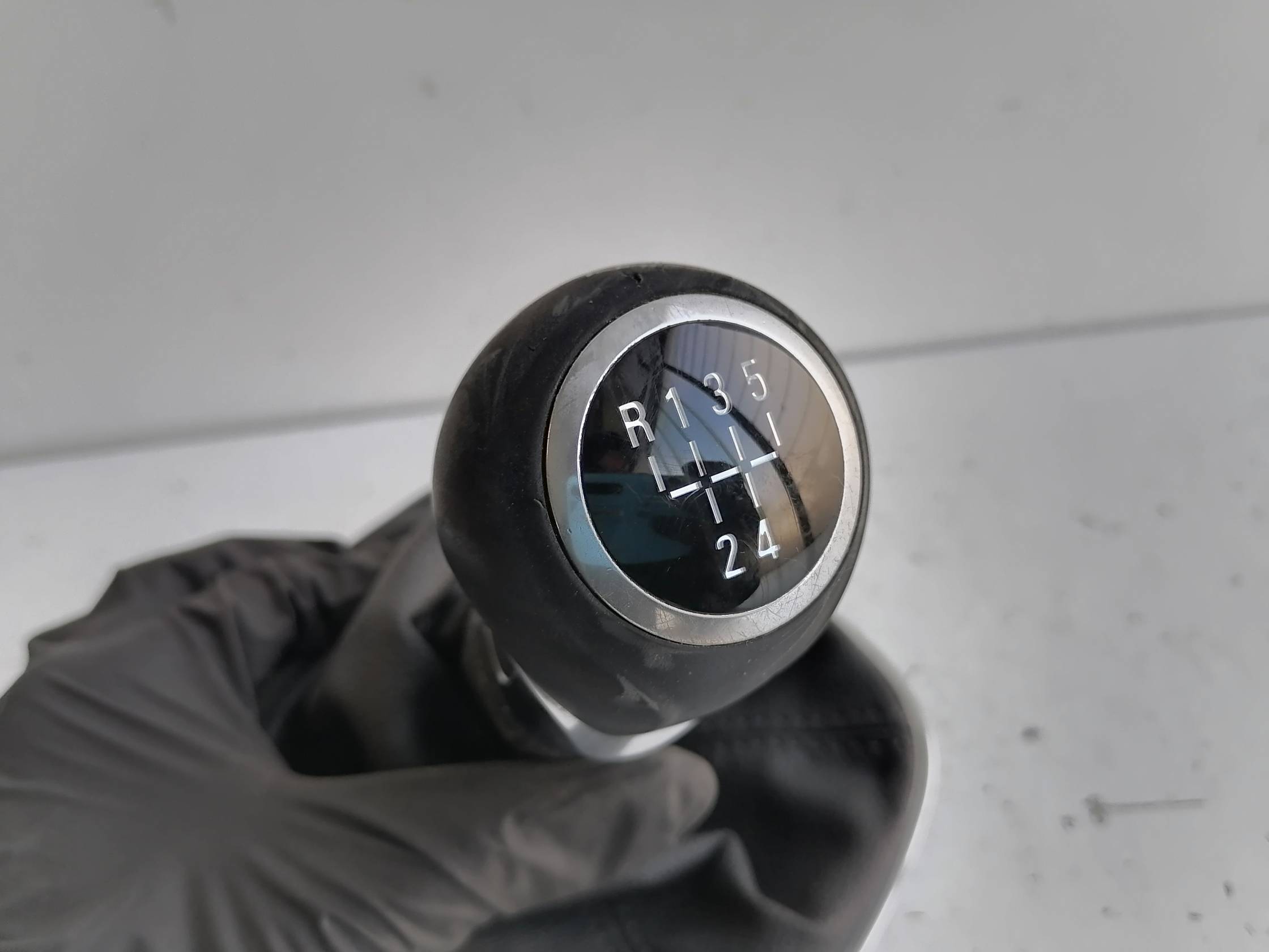 Cuffia con pomello cambio