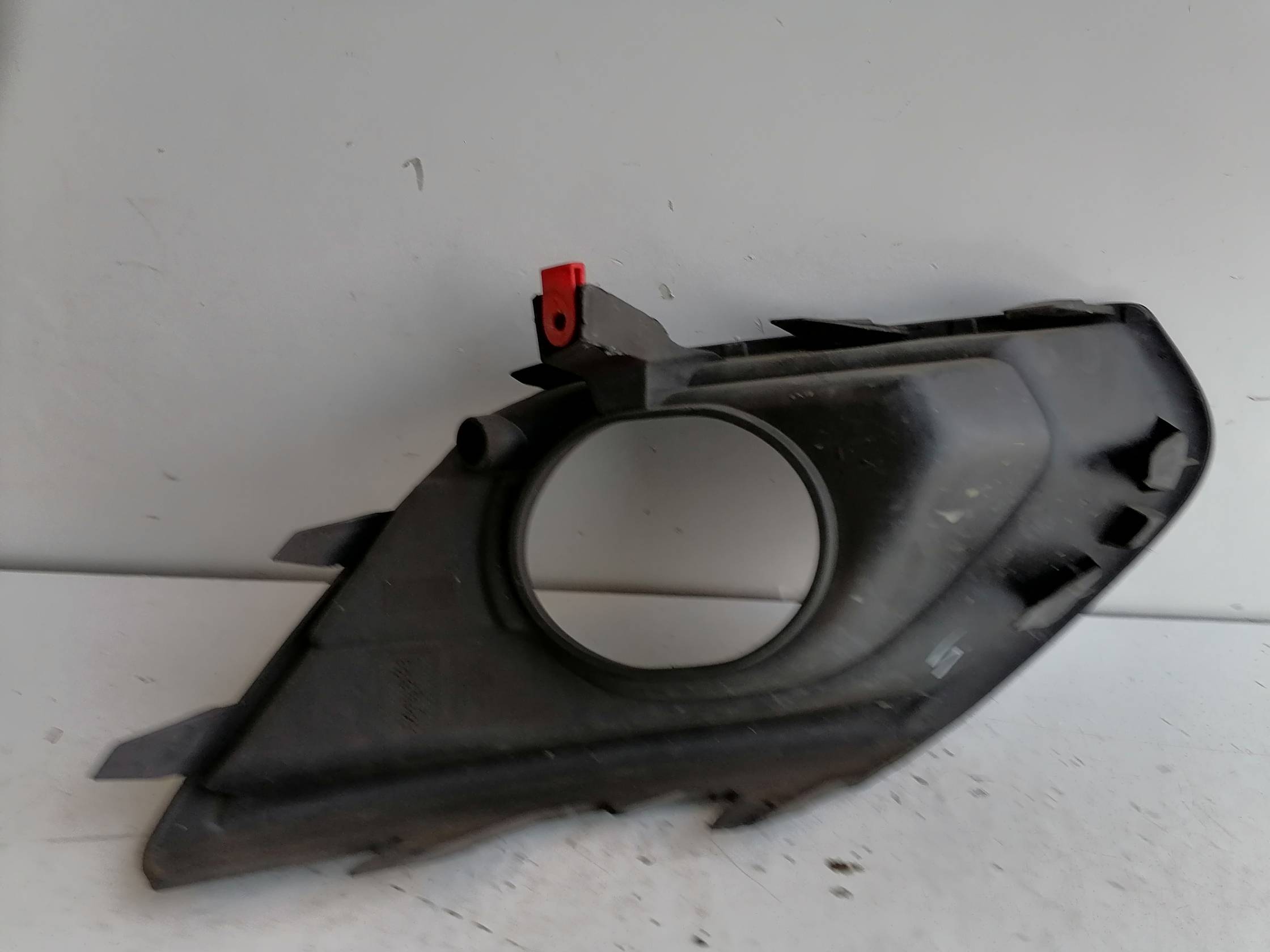 Griglia lat. paraurti ant. sx.