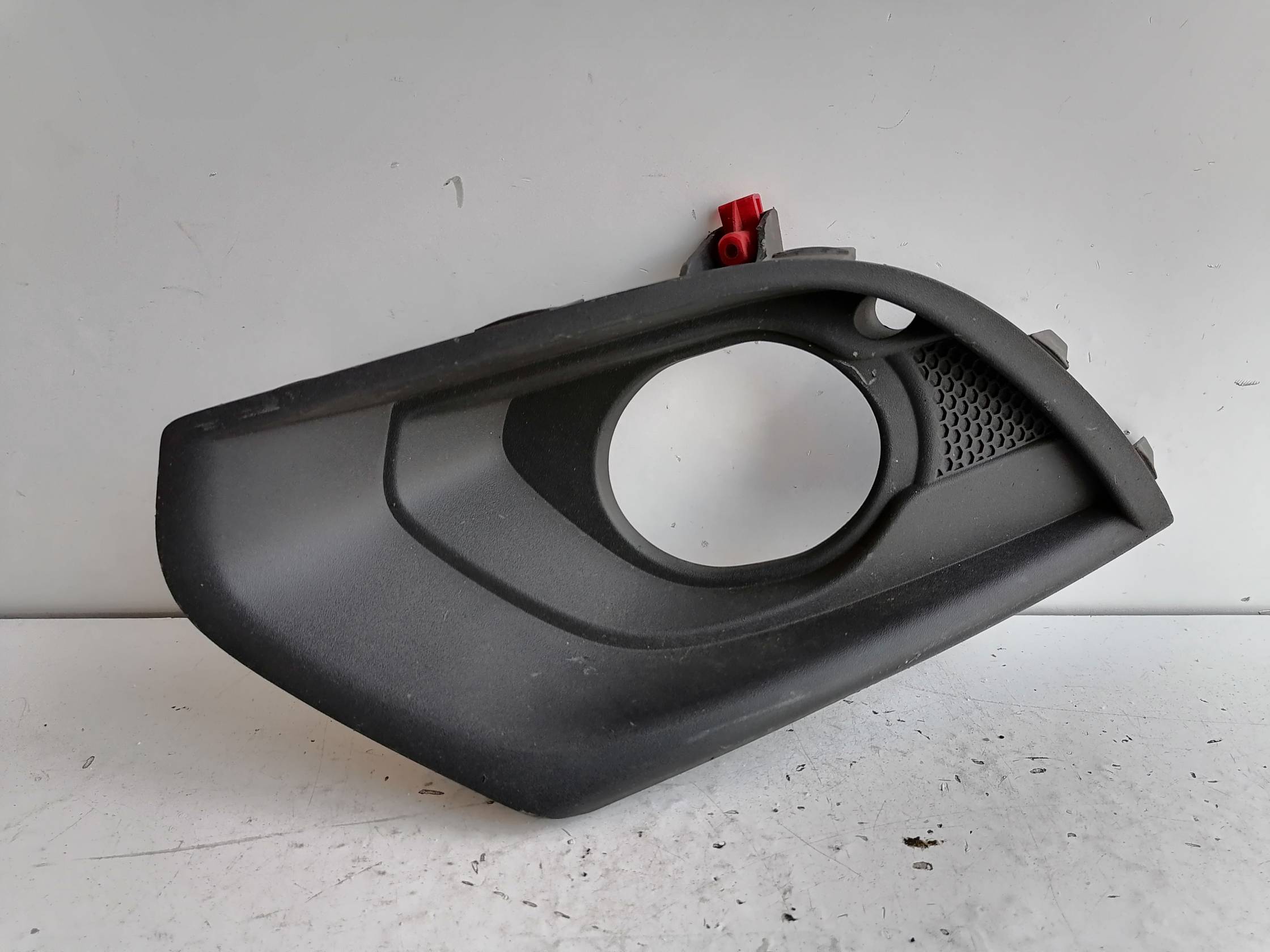 Griglia lat. paraurti ant. sx.