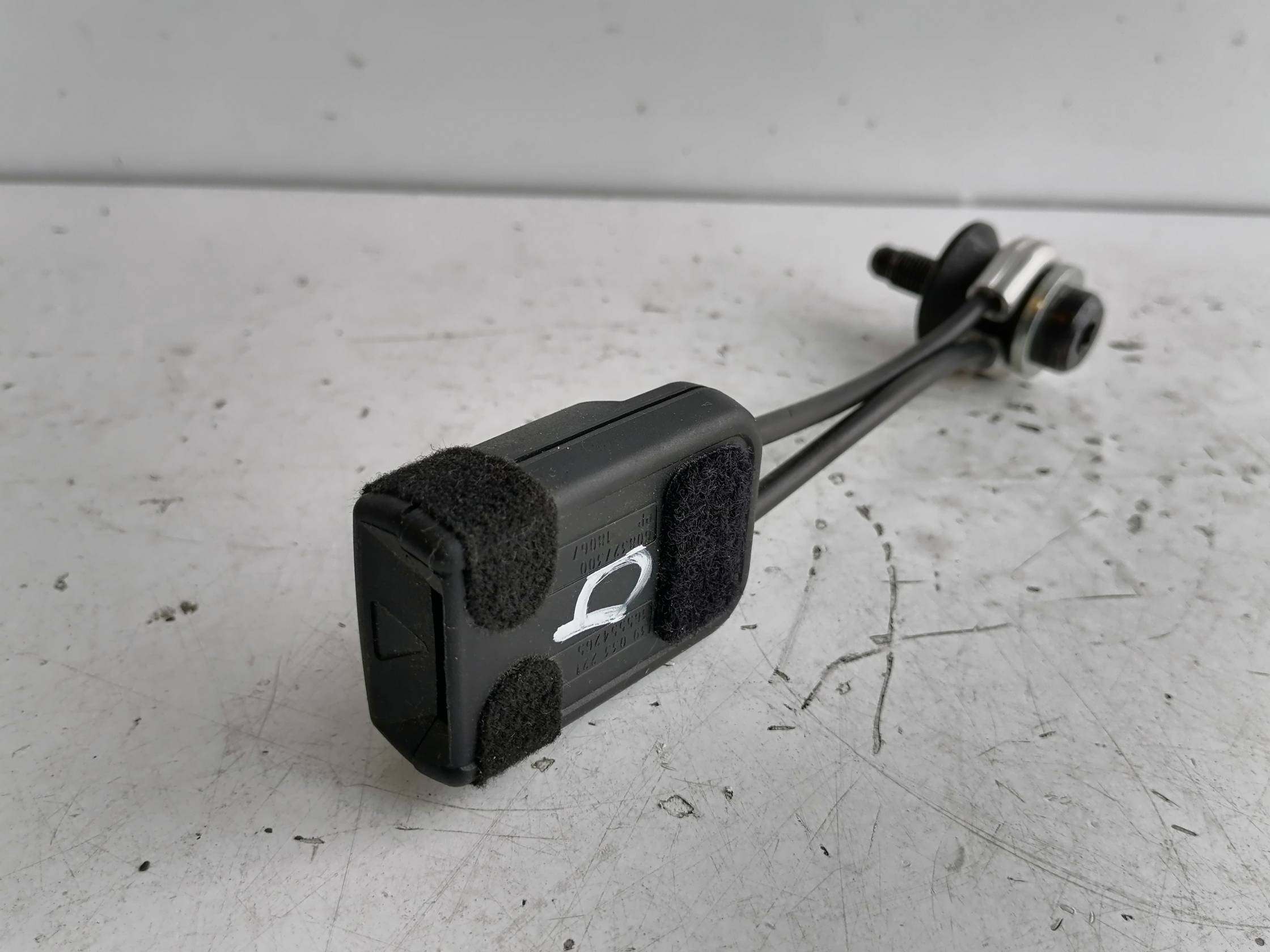 Aggancio cintura di sicurezza anteriore dx.