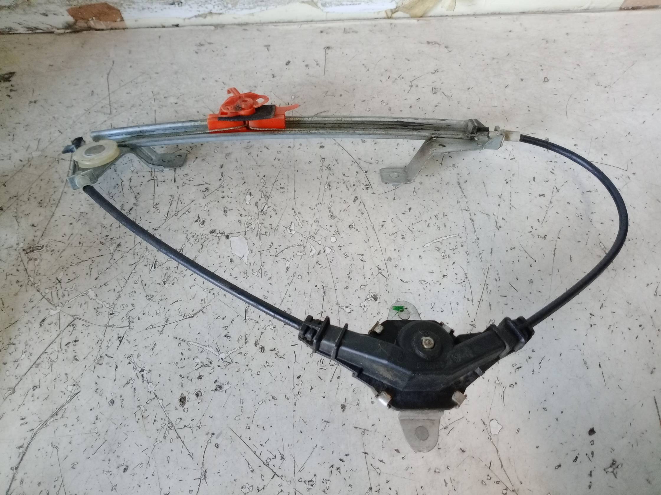 Alzacristallo porta post. sx.