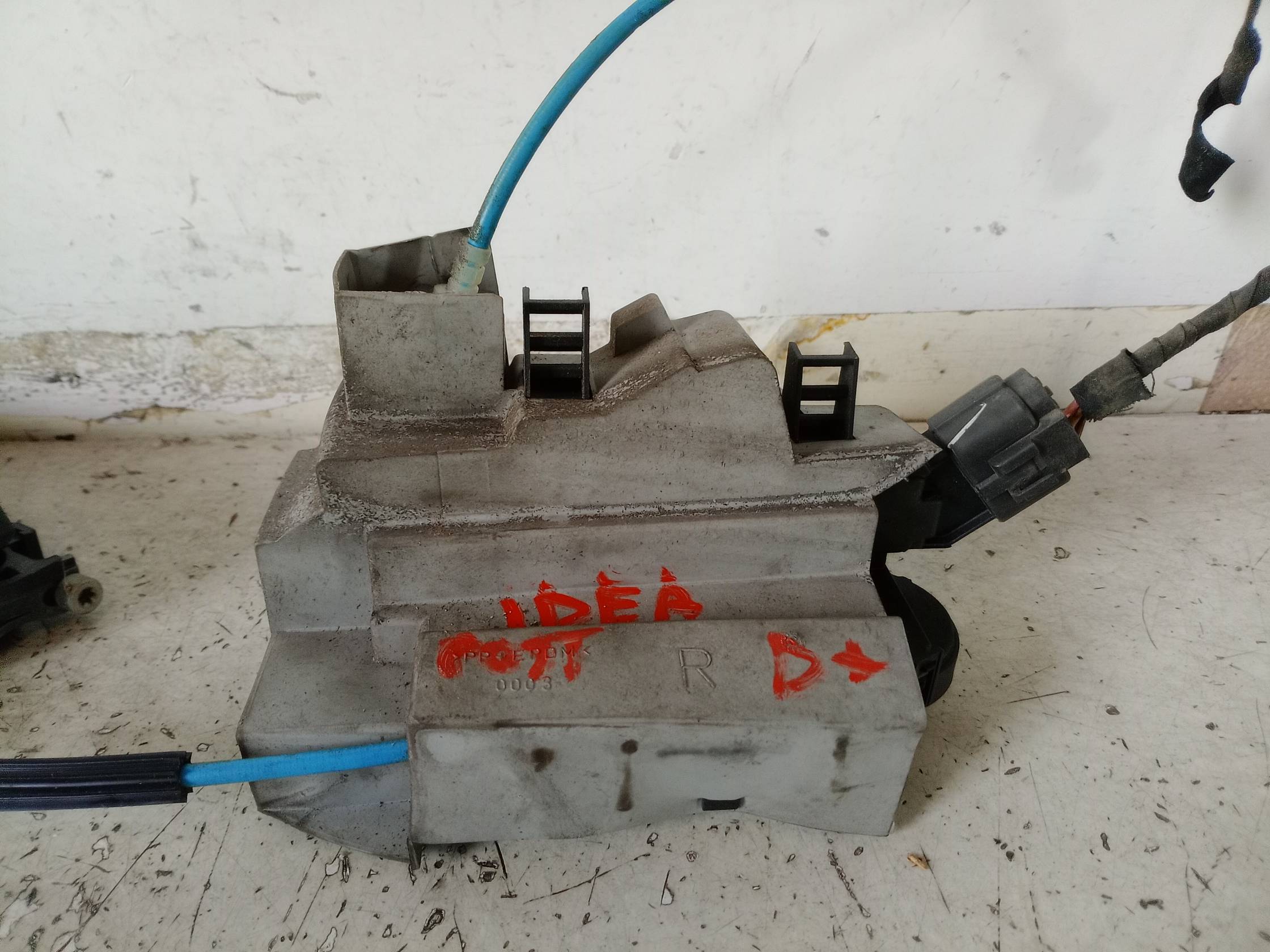 Serratura chiusura c.zta porta post. dx.