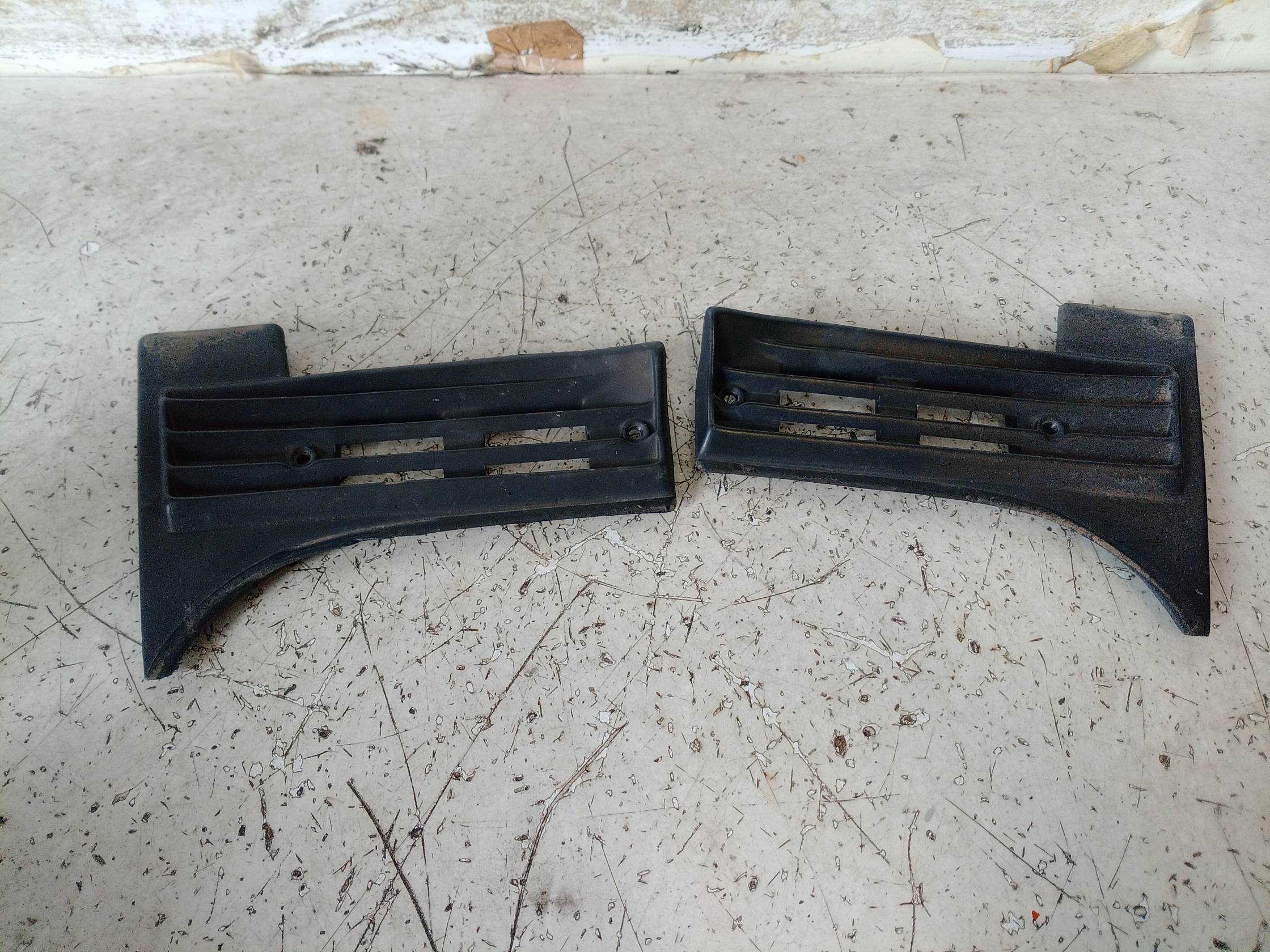 Griglia lat. sottoparabrezza