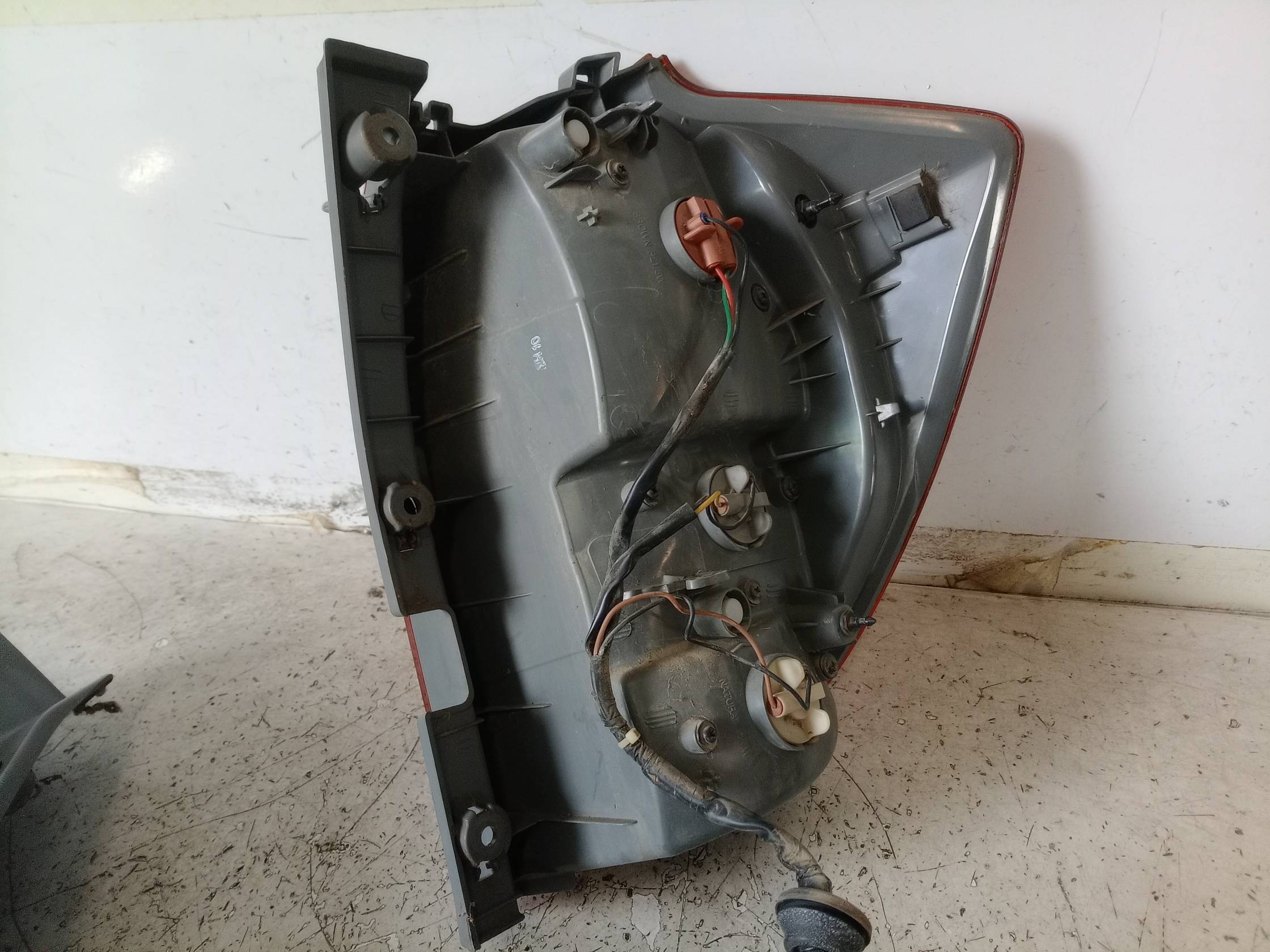 Fanale post. parte inf. sx.