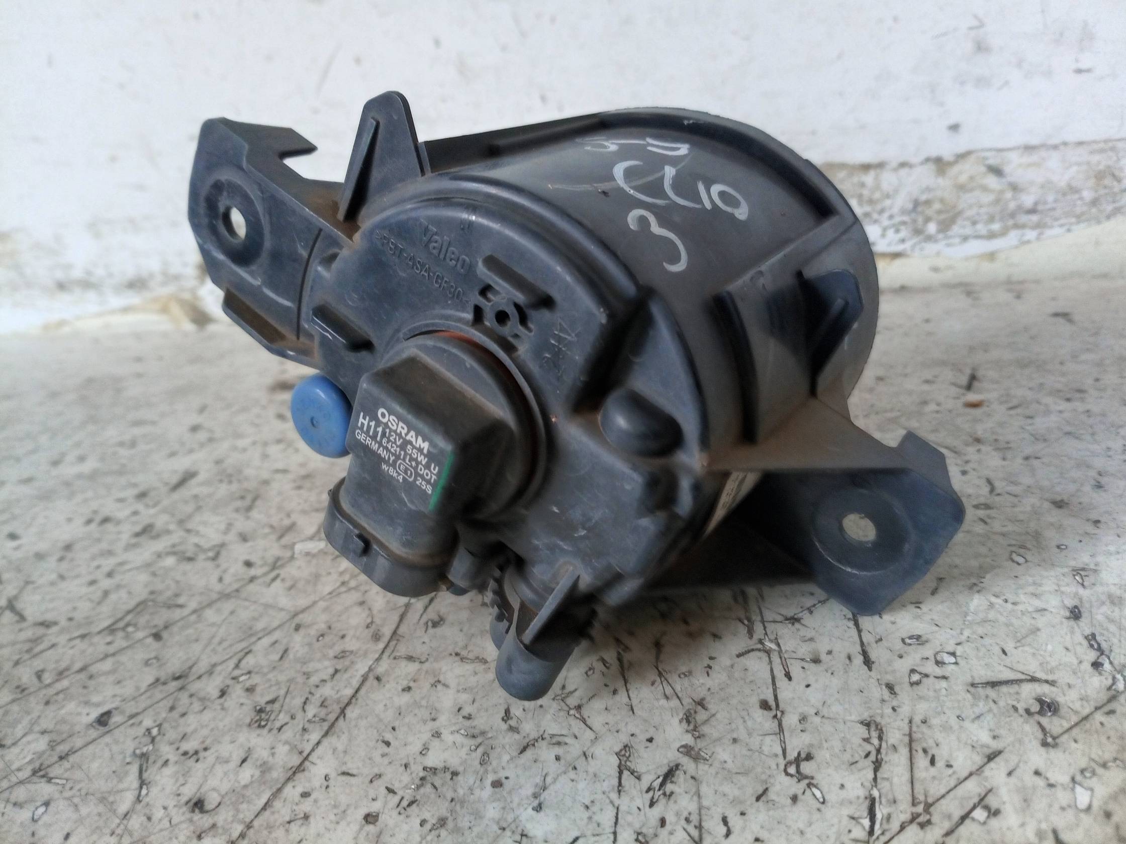 Proiettore fendinebbia sx.