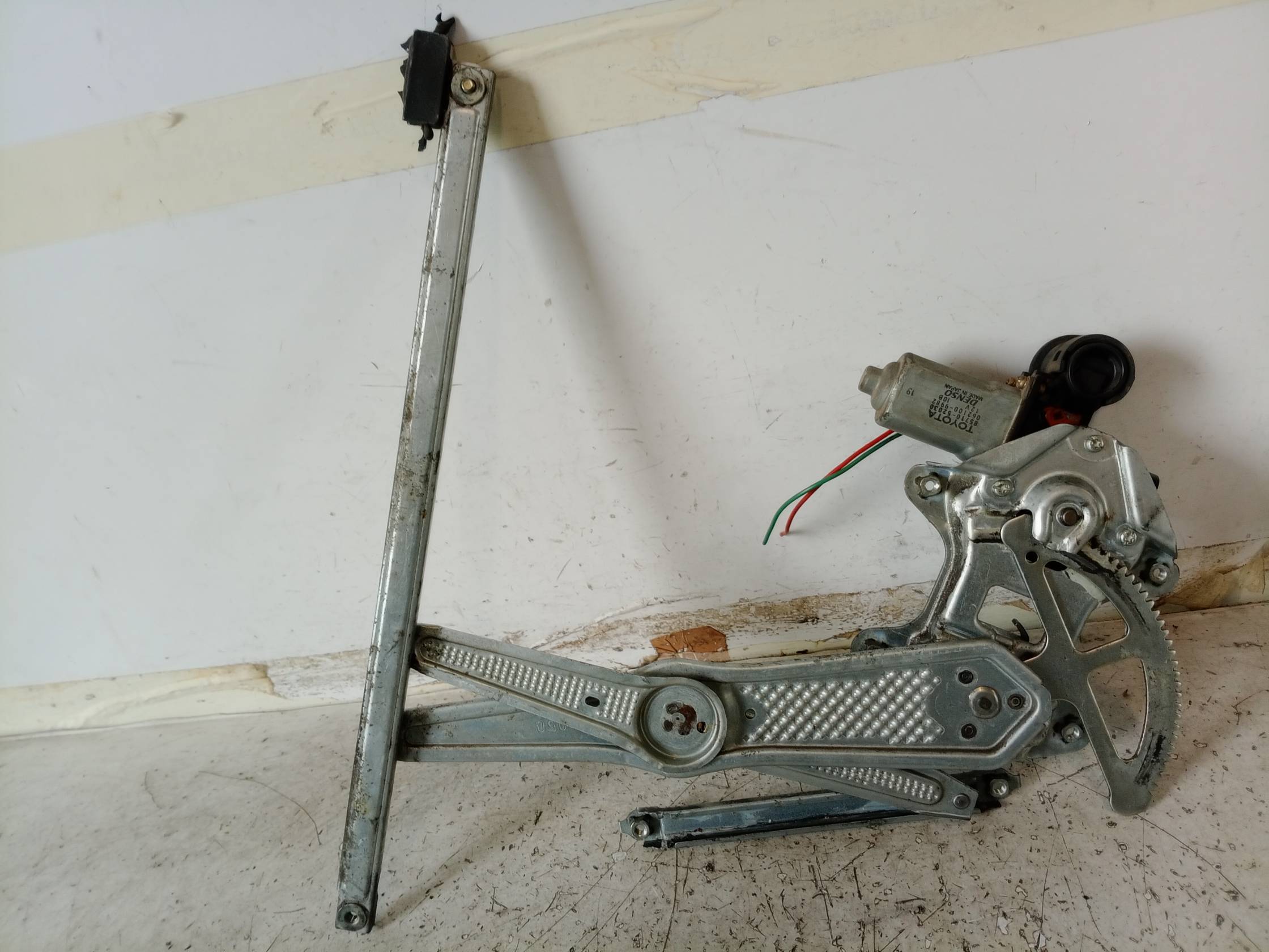 Alzacristallo porta ant. dx.