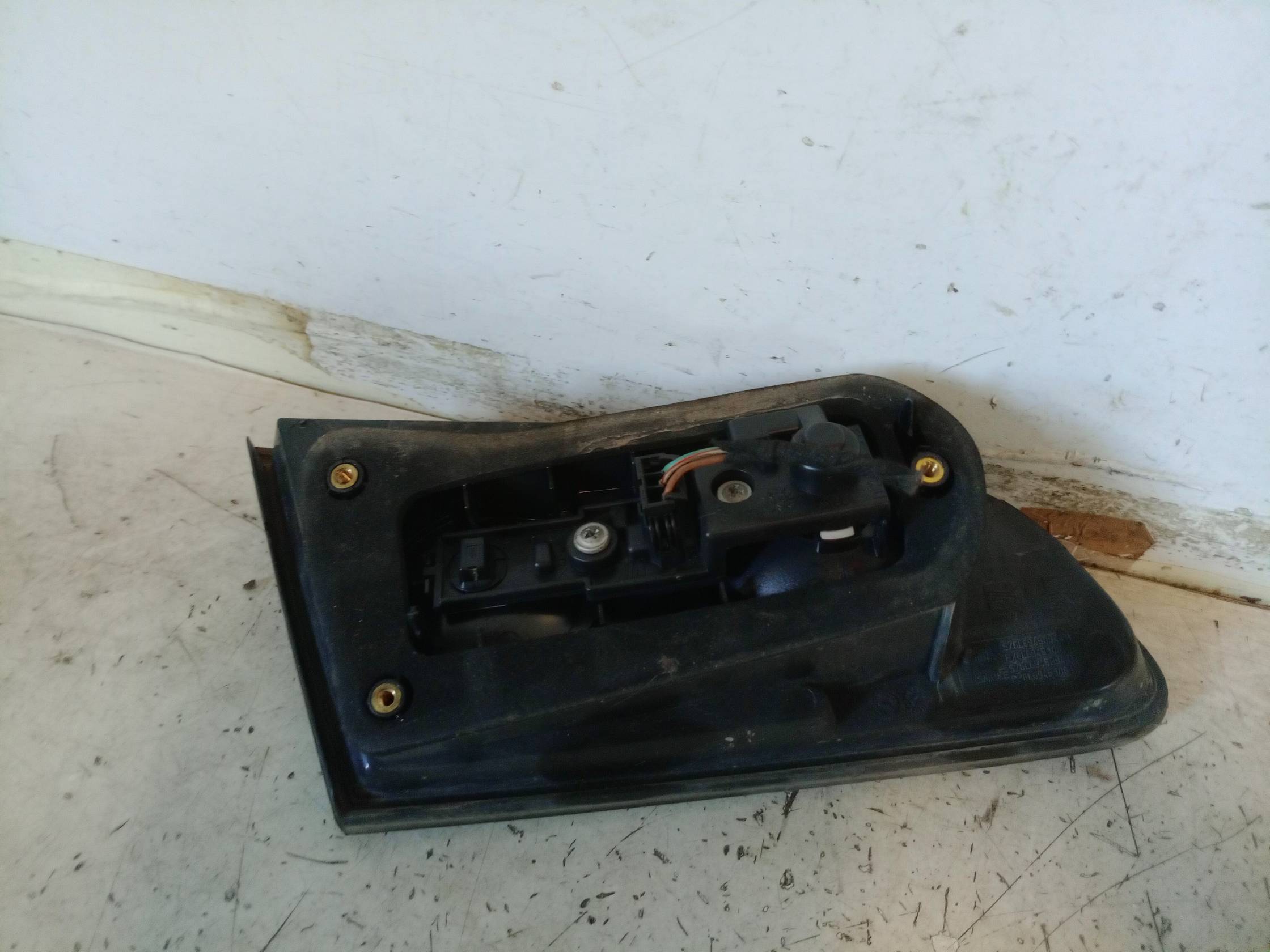 Fanale post. parte int. dx.