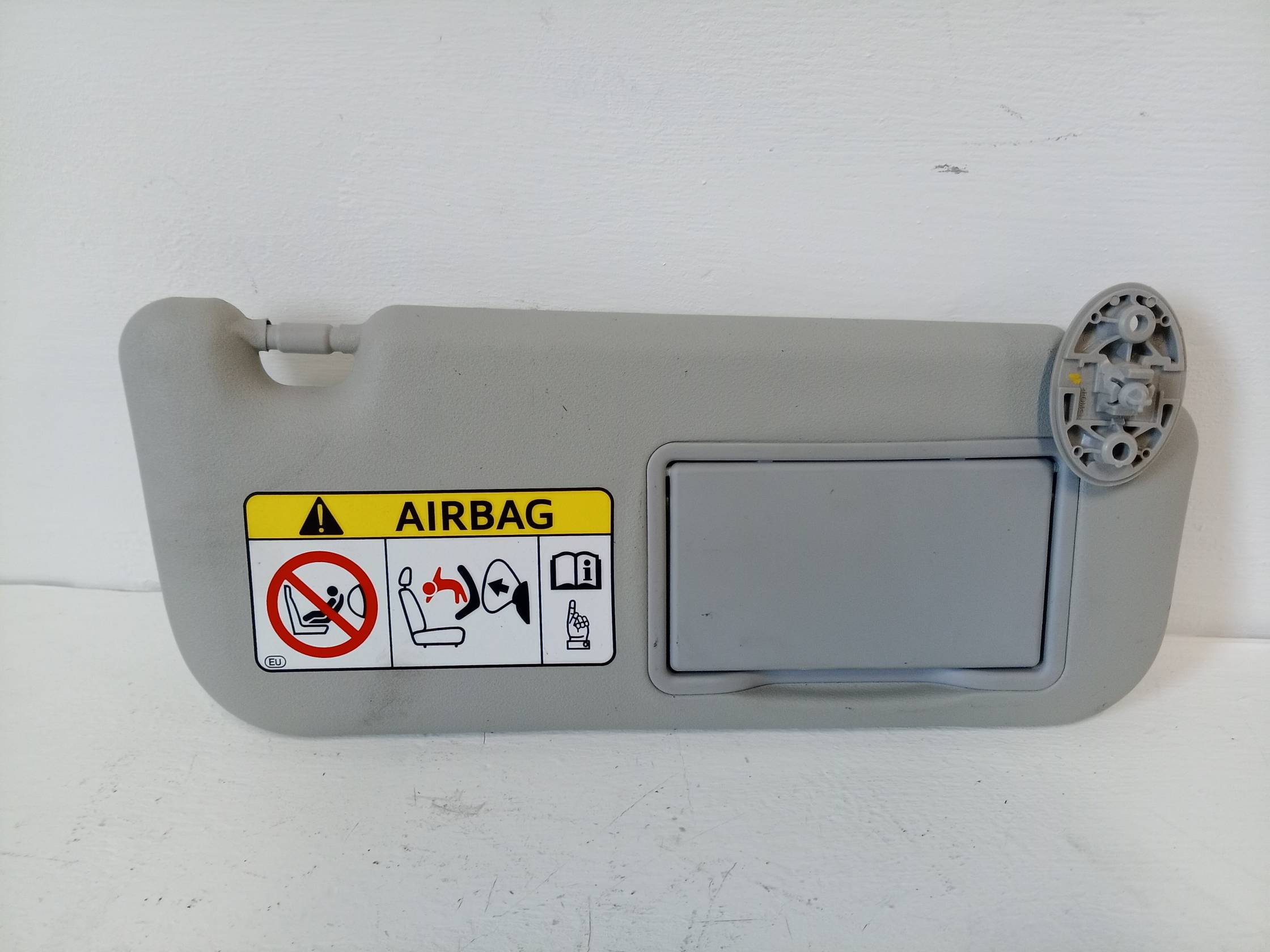 Aletta parasole parabrezza dx.