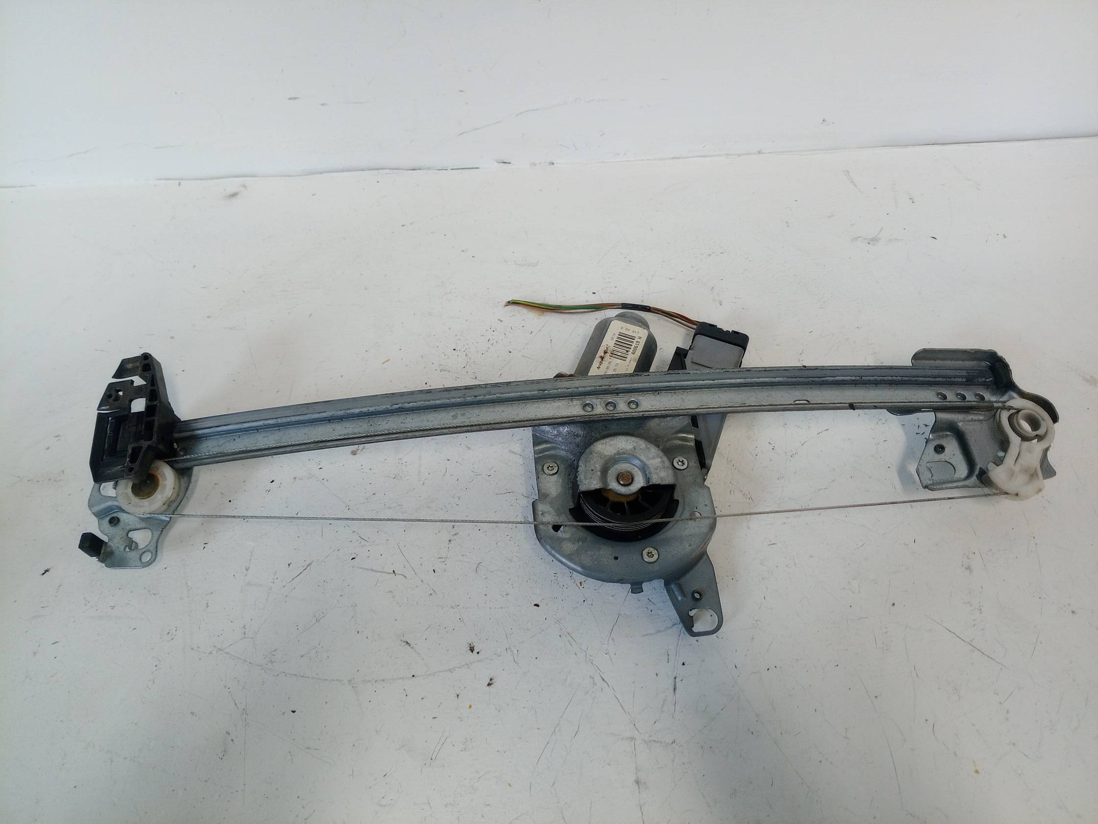 Alzacristallo elettr. porta ant. sx.