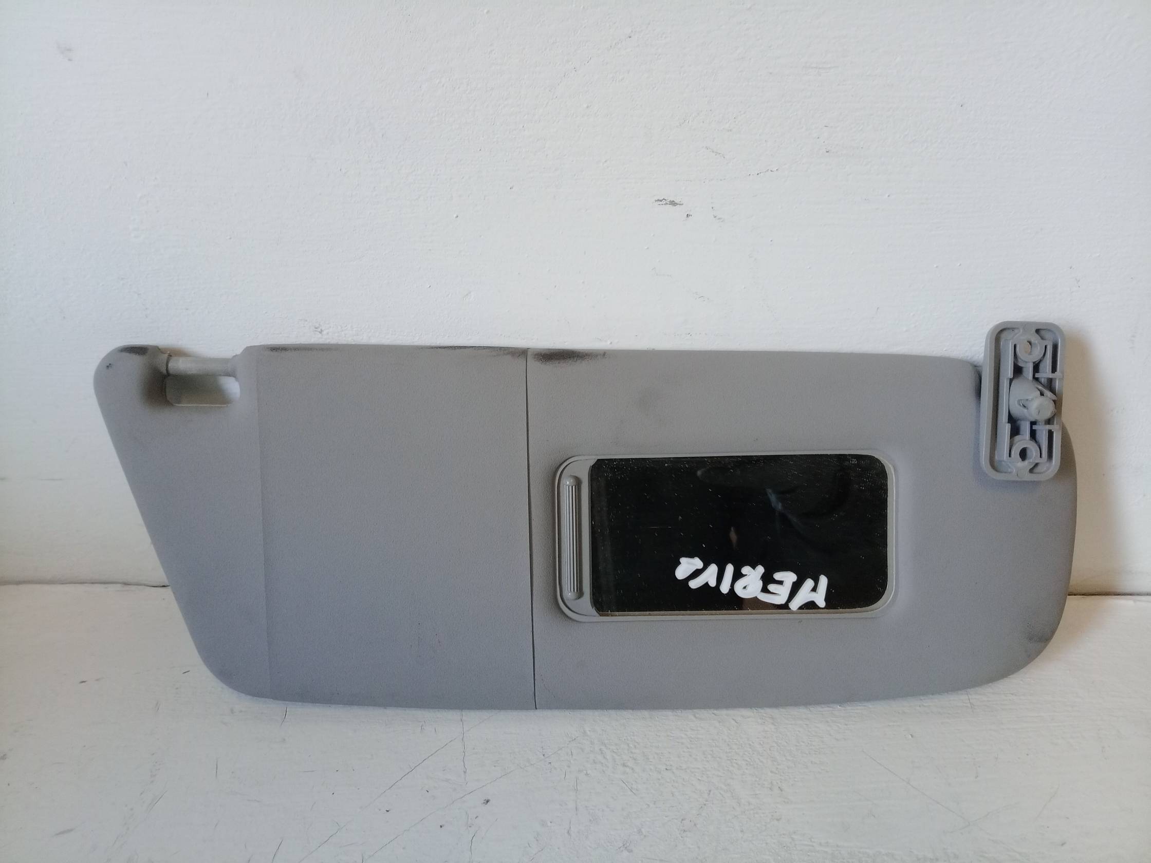 Aletta parasole parabrezza dx.