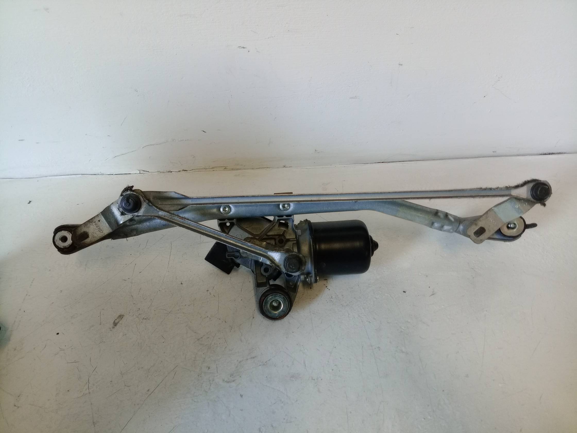 Meccanismo tergiparabrezza con motorino