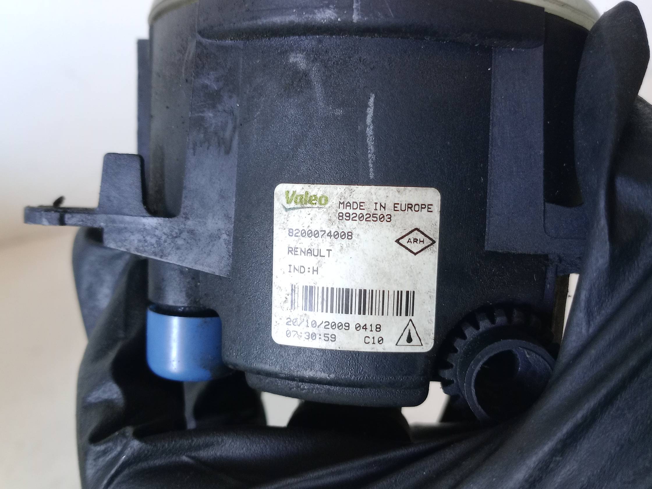 Proiettore fendinebbia sx.