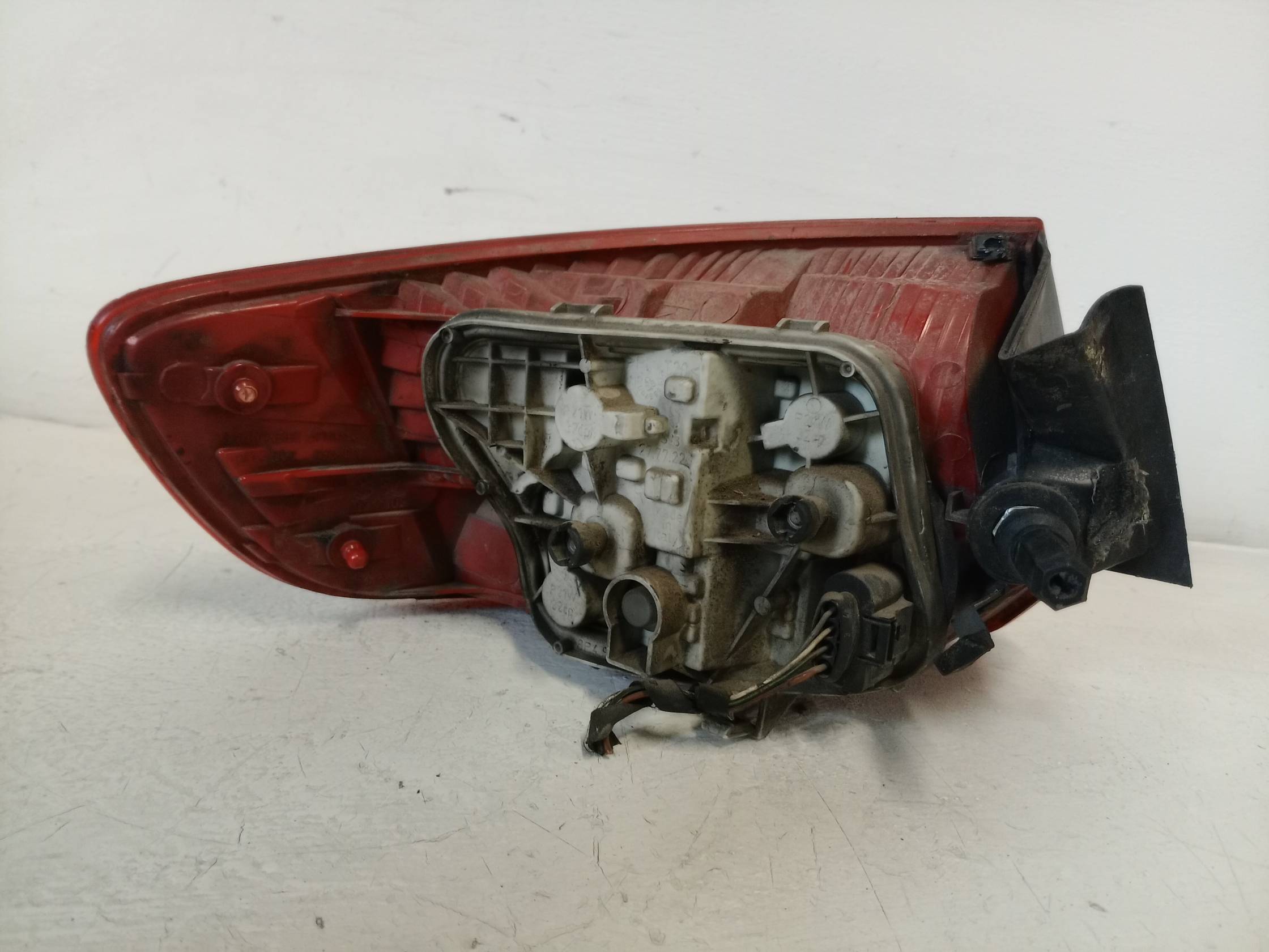 Fanale post. parte est. dx.