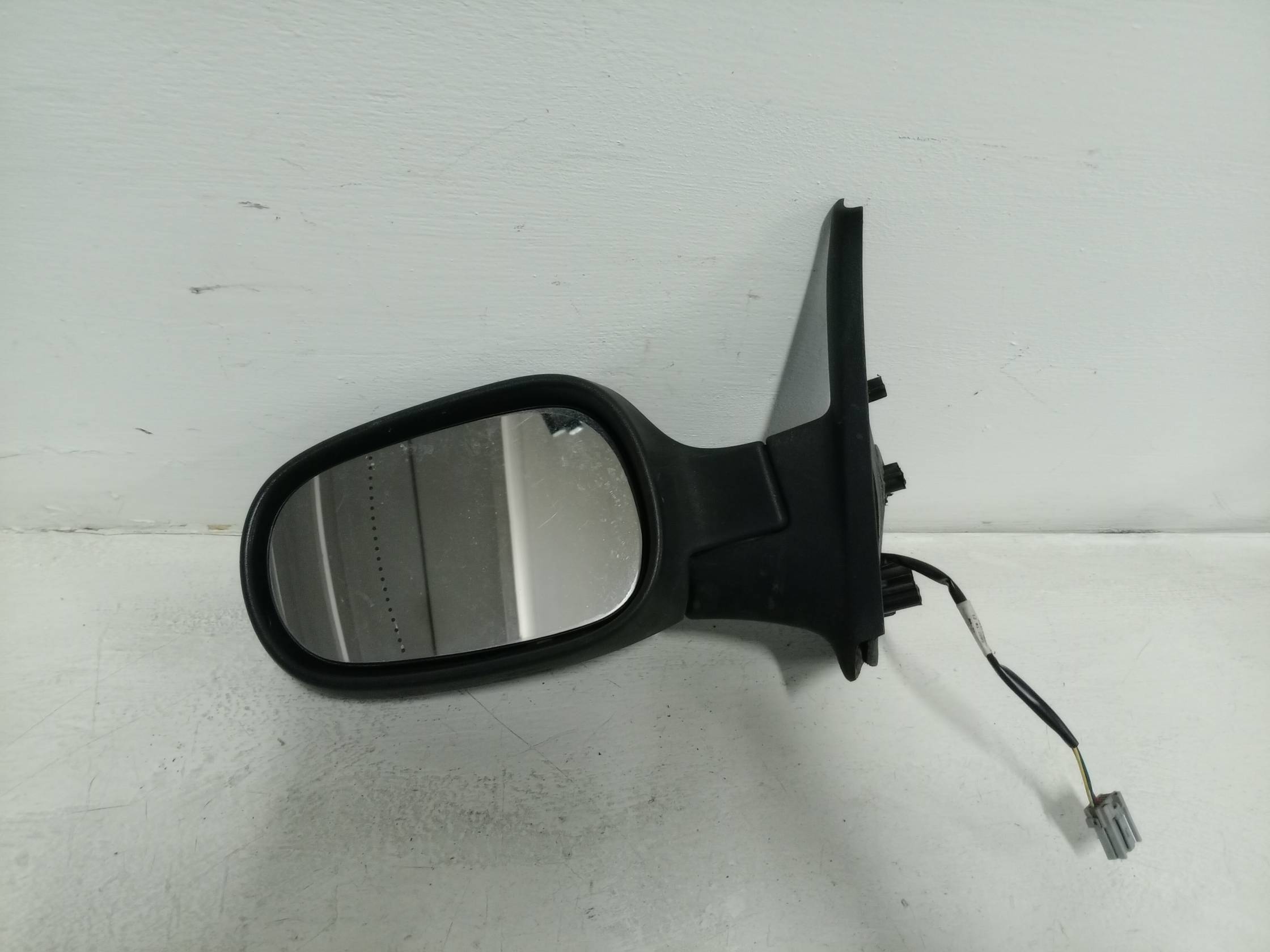 Retrovisore est. regolaz. elettr. sx.